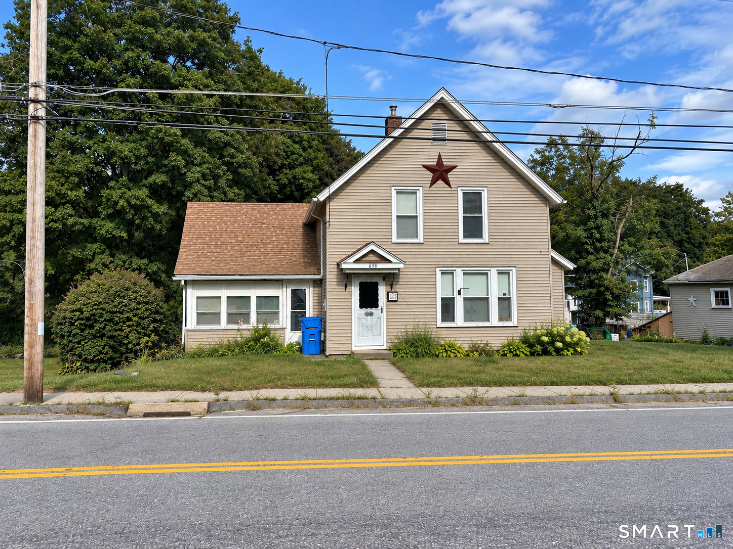 678 Wauregan Road Property Photo 1