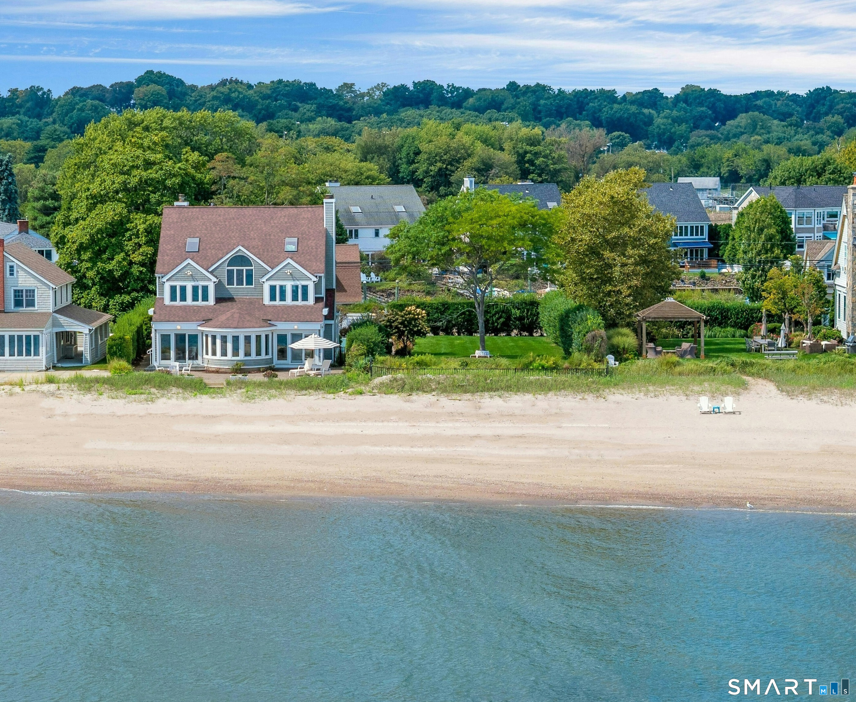 1845 & 1859 Fairfield Beach Road Property Photo 1