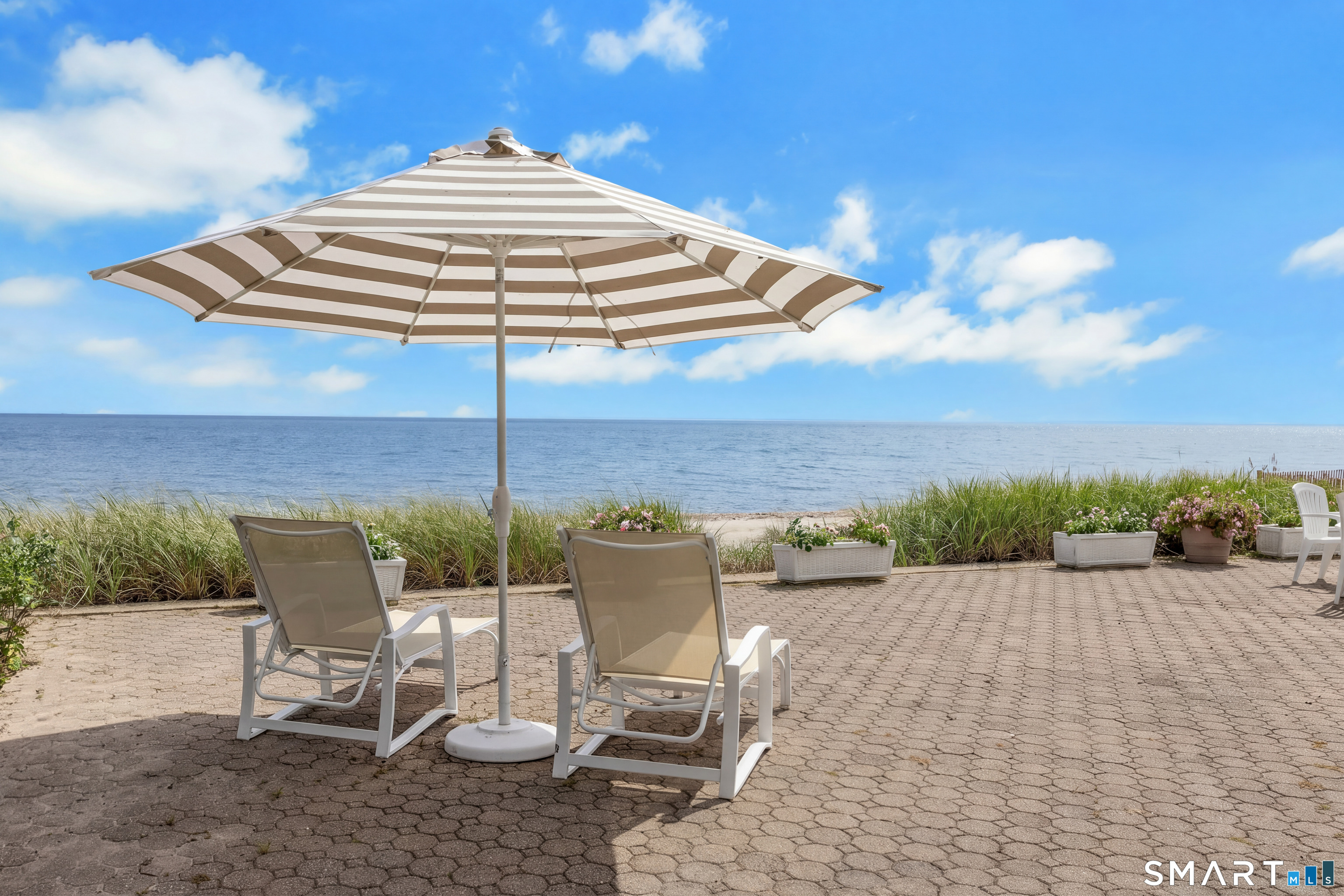 1859 Fairfield Beach Road Property Photo 8