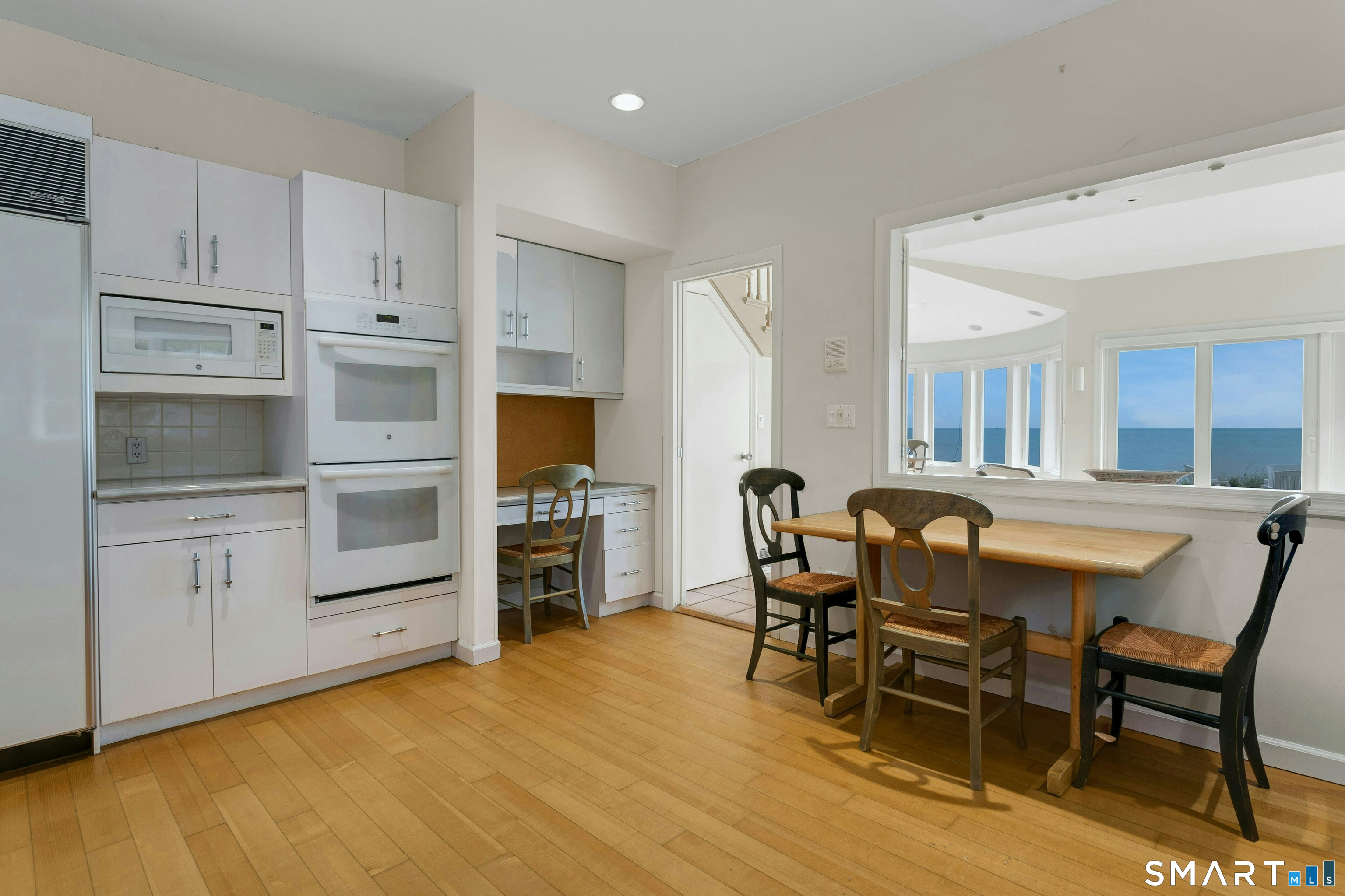 1859 Fairfield Beach Road Property Photo 14