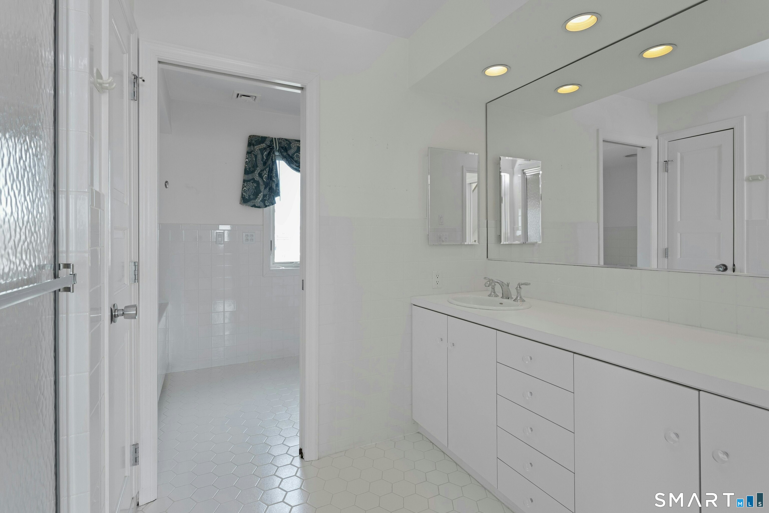 1859 Fairfield Beach Road Property Photo 21