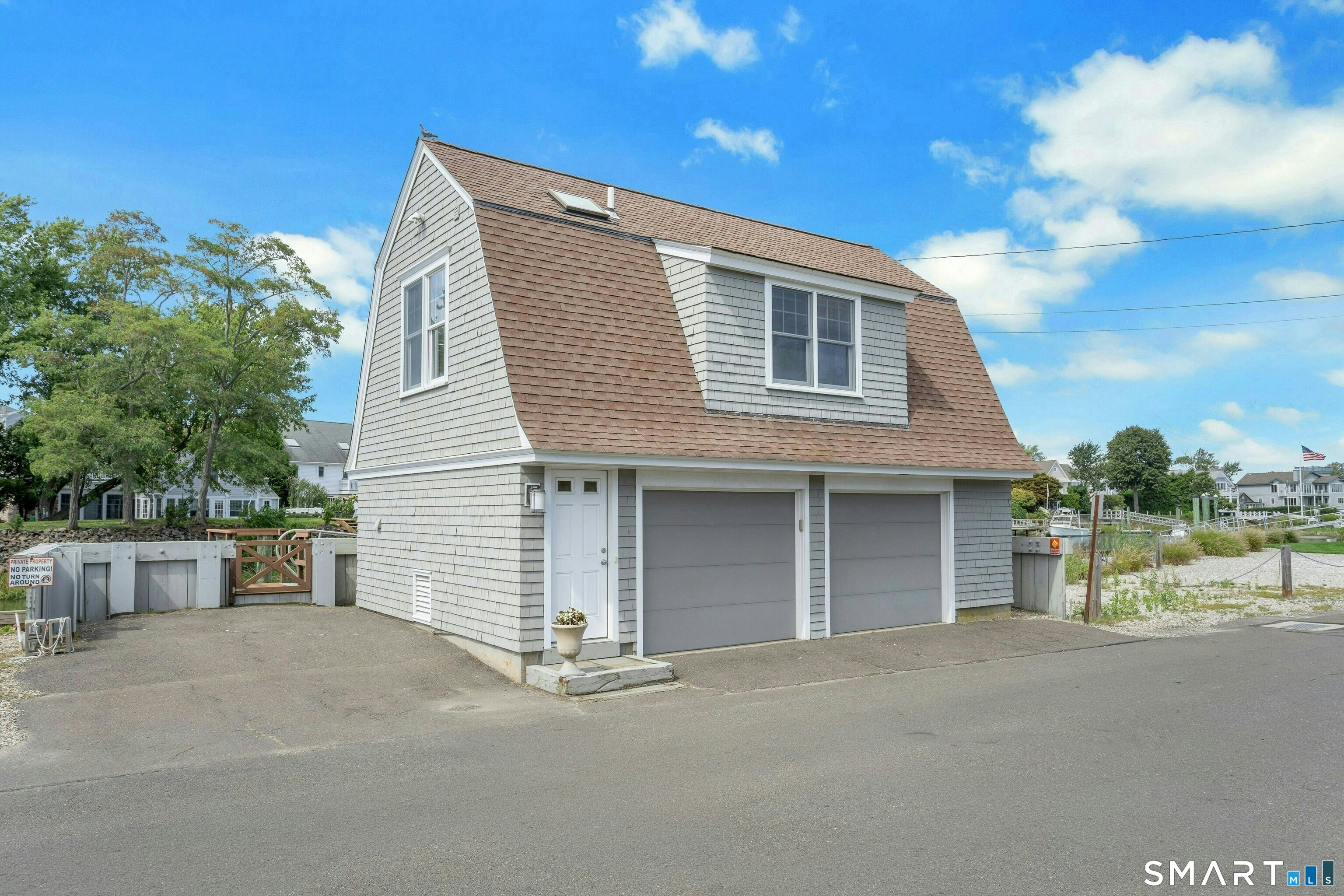 1859 Fairfield Beach Road Property Photo 26