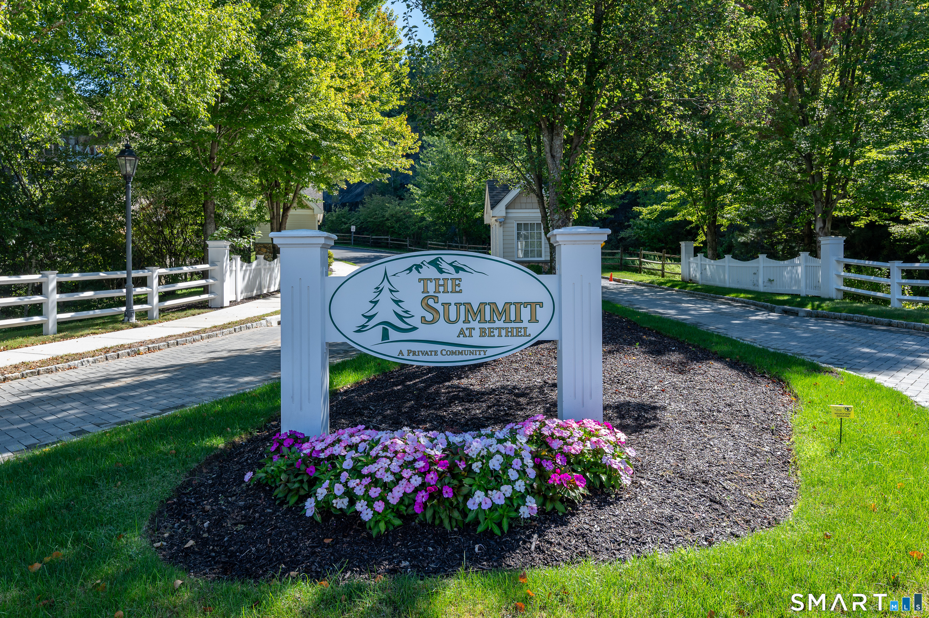 15 Briar Ridge Drive Property Photo 1