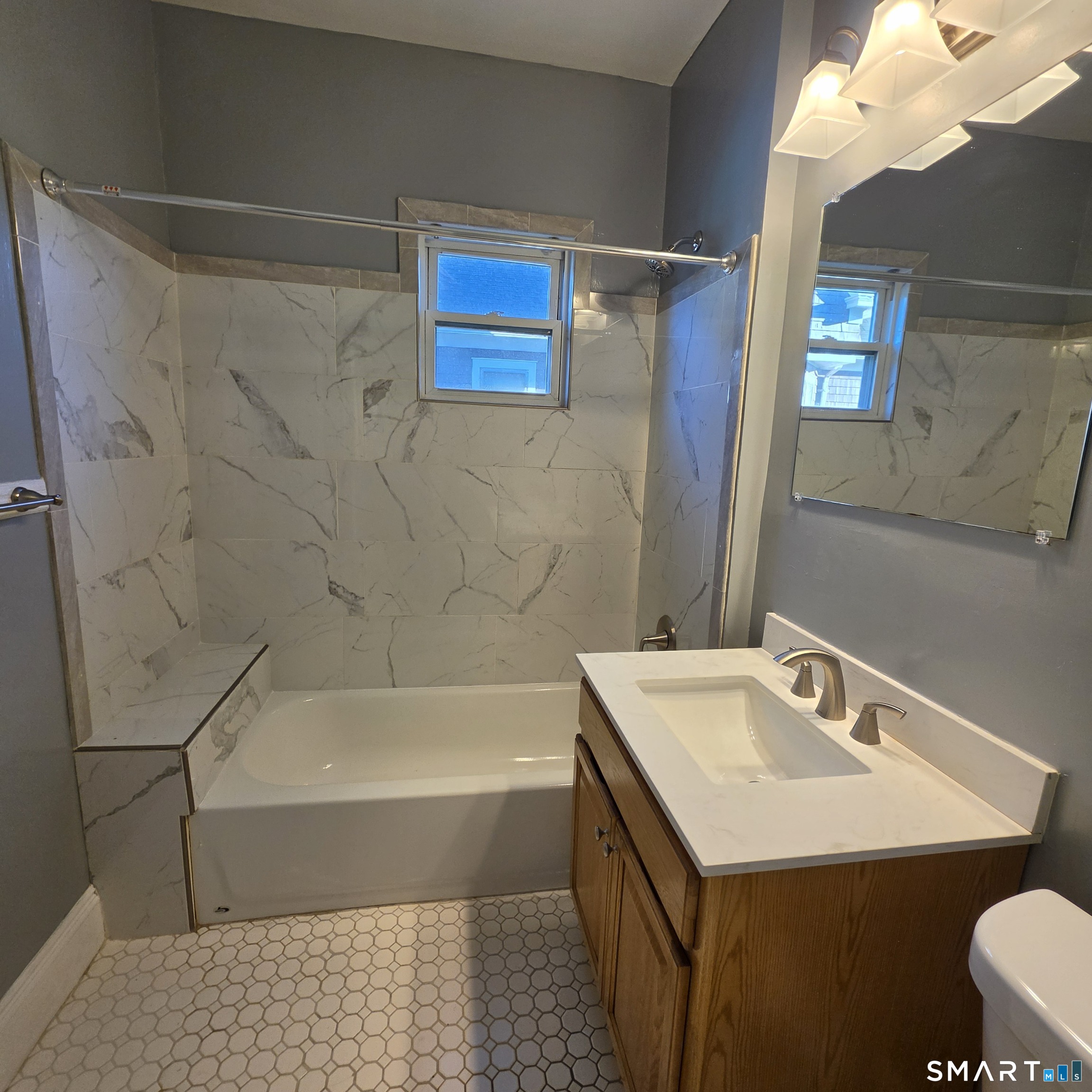 142 Oakland 2 Terrace Property Photo 5