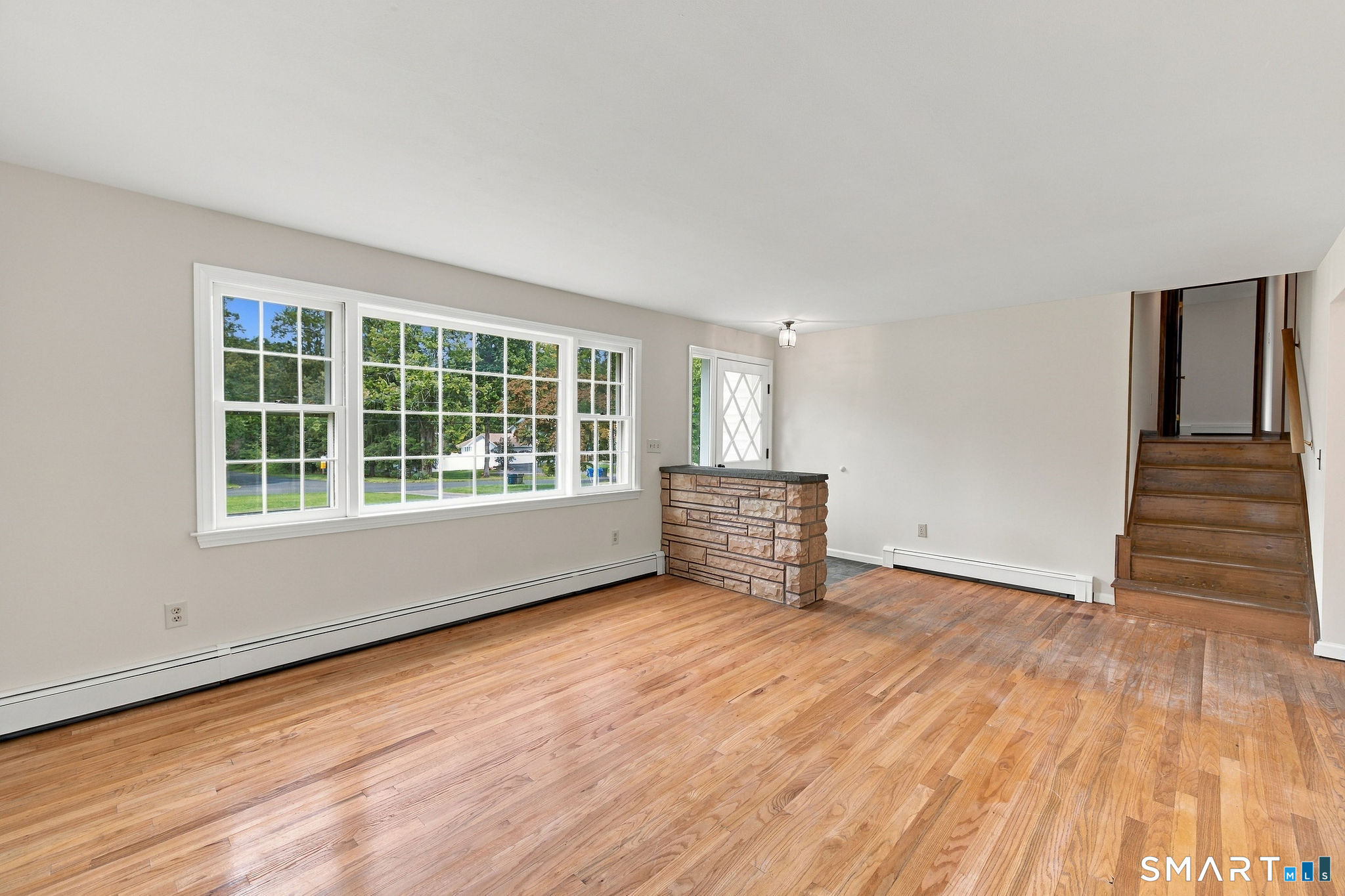 27 Rita Drive Property Photo 5