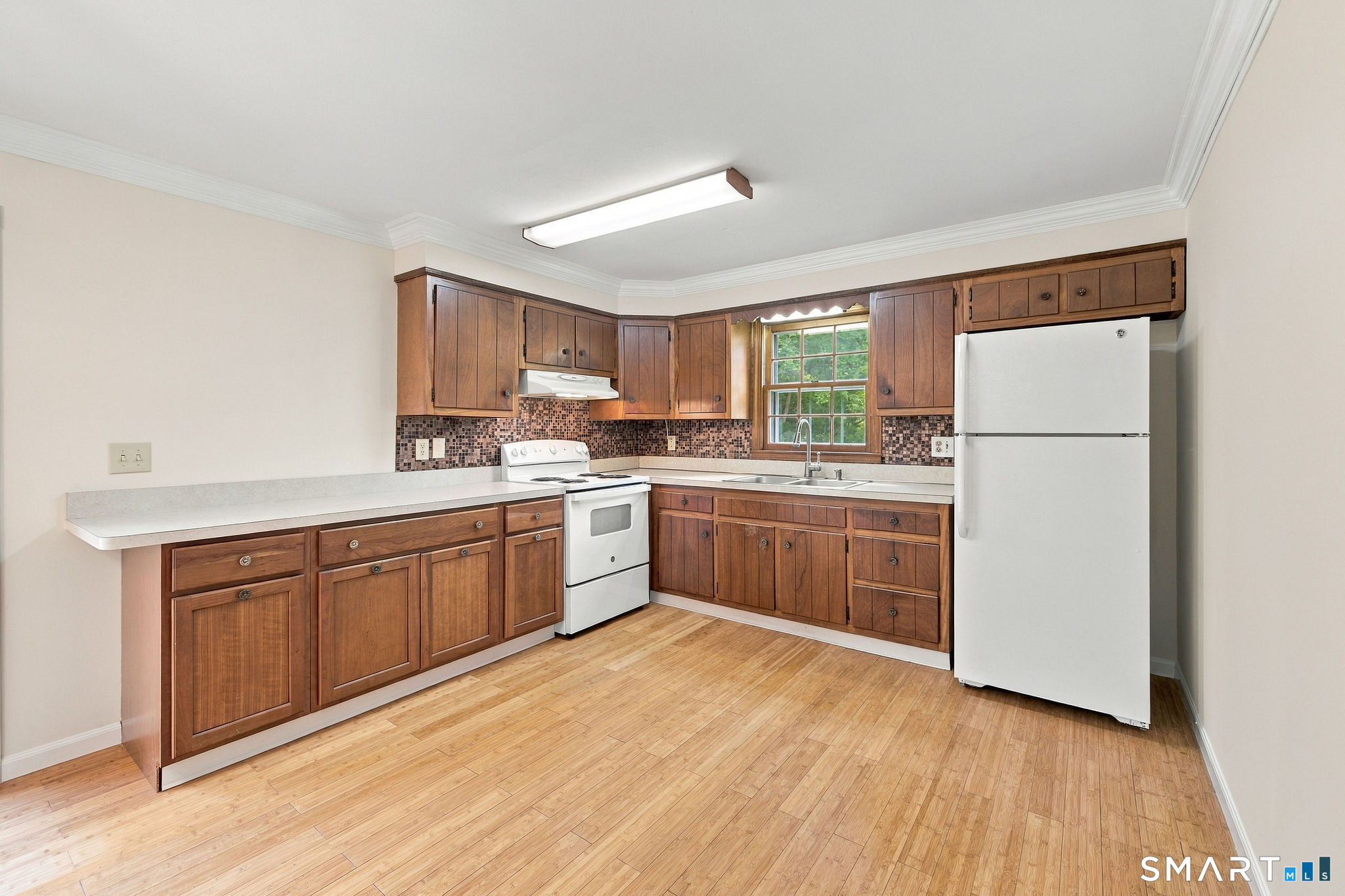 27 Rita Drive Property Photo 7