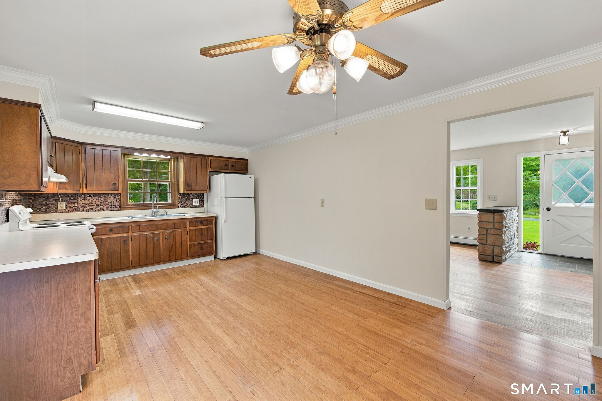 27 Rita Drive Property Photo 8
