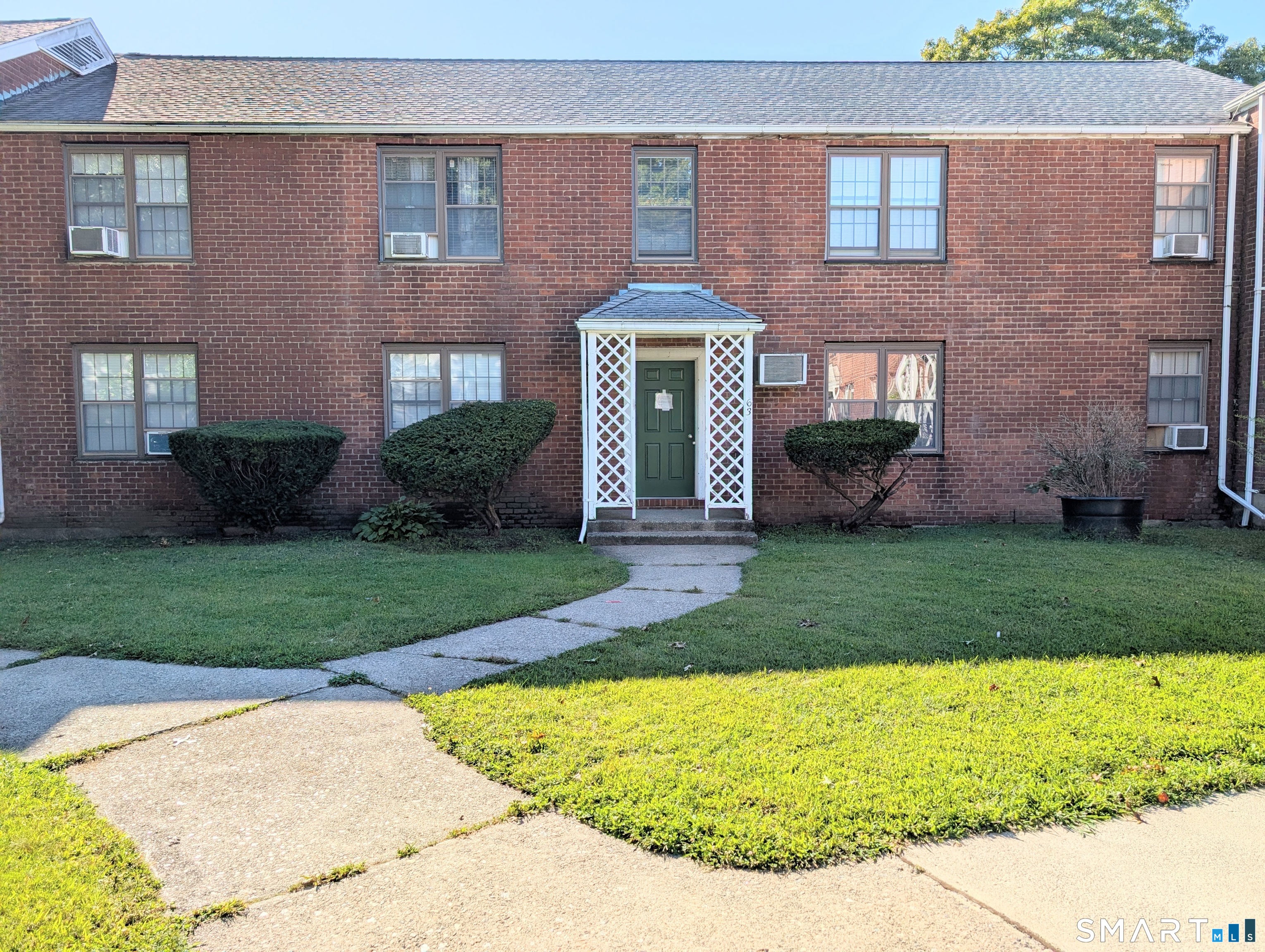 63 Mencel C Circle Property Photo 1