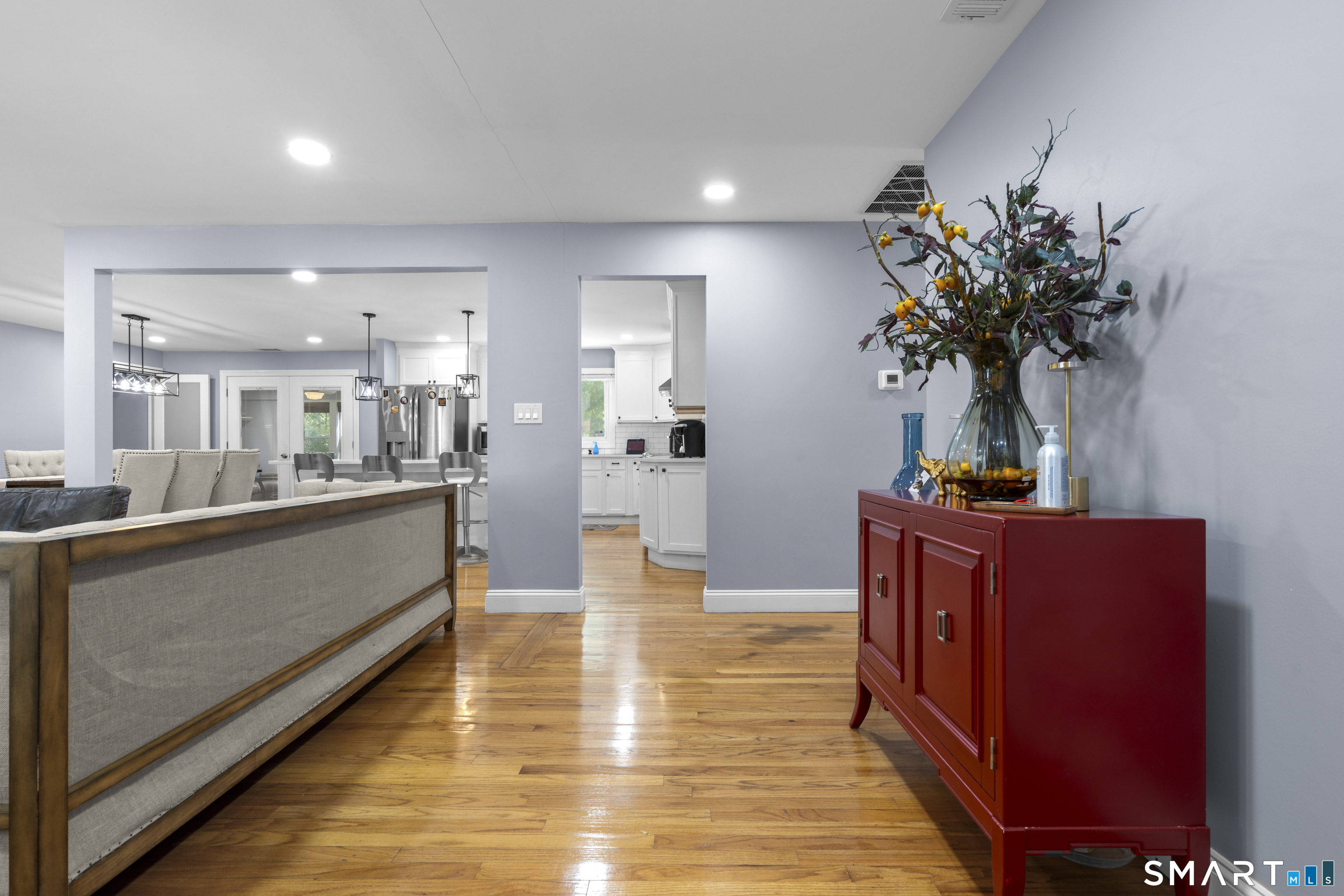 154 Kohary Drive Property Photo 2