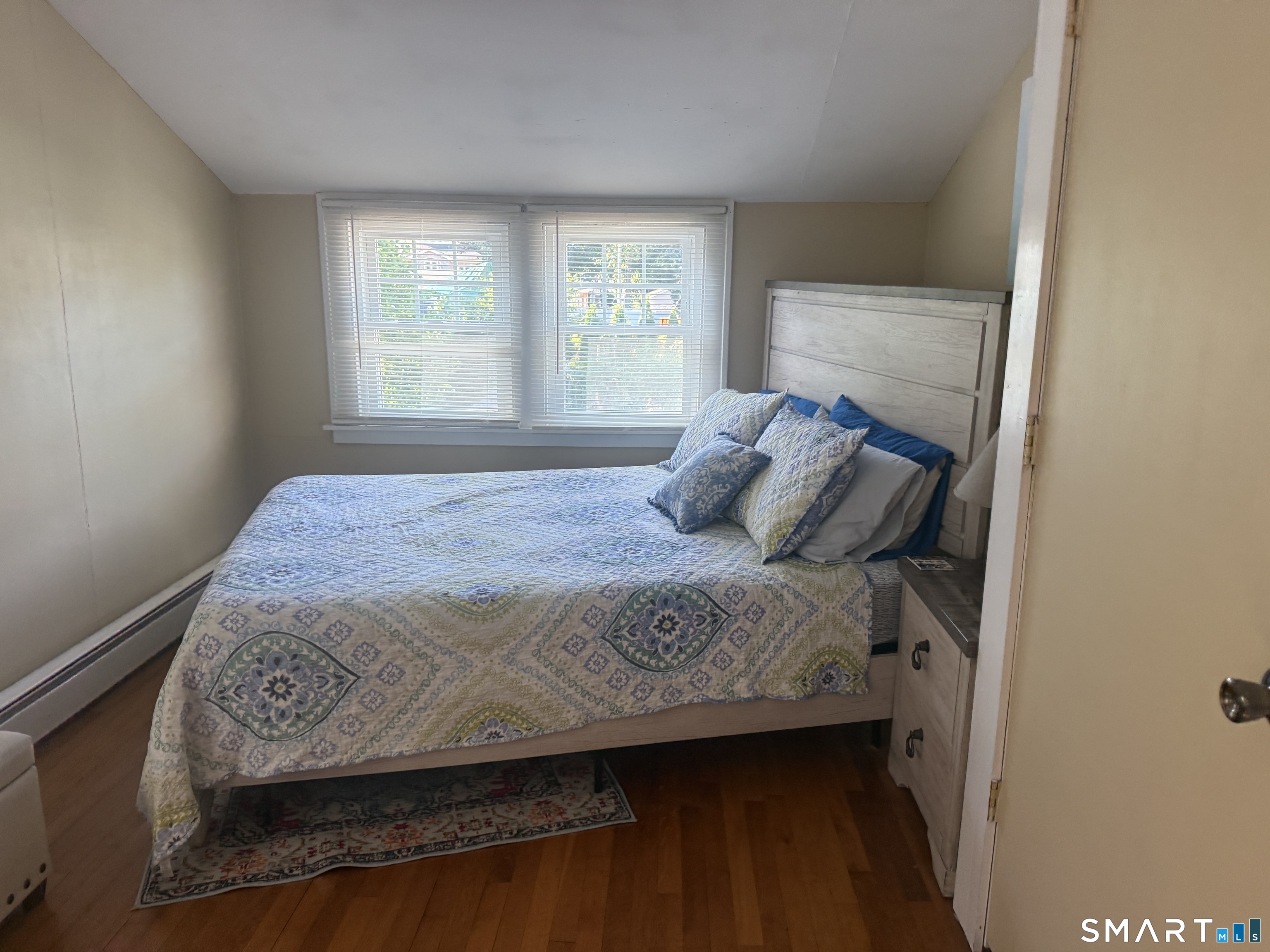 24207785 Property Photo 10