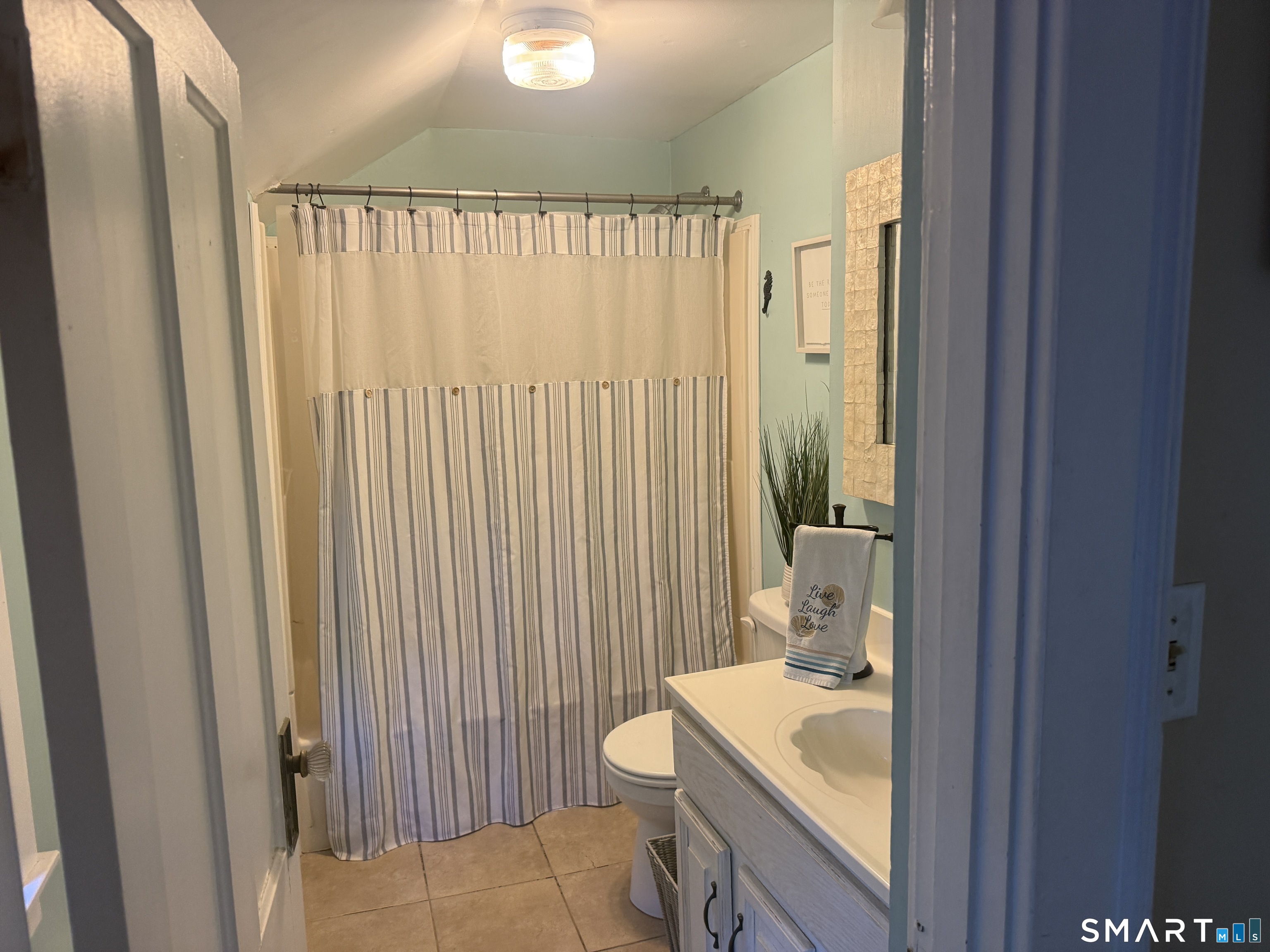 24207785 Property Photo 19