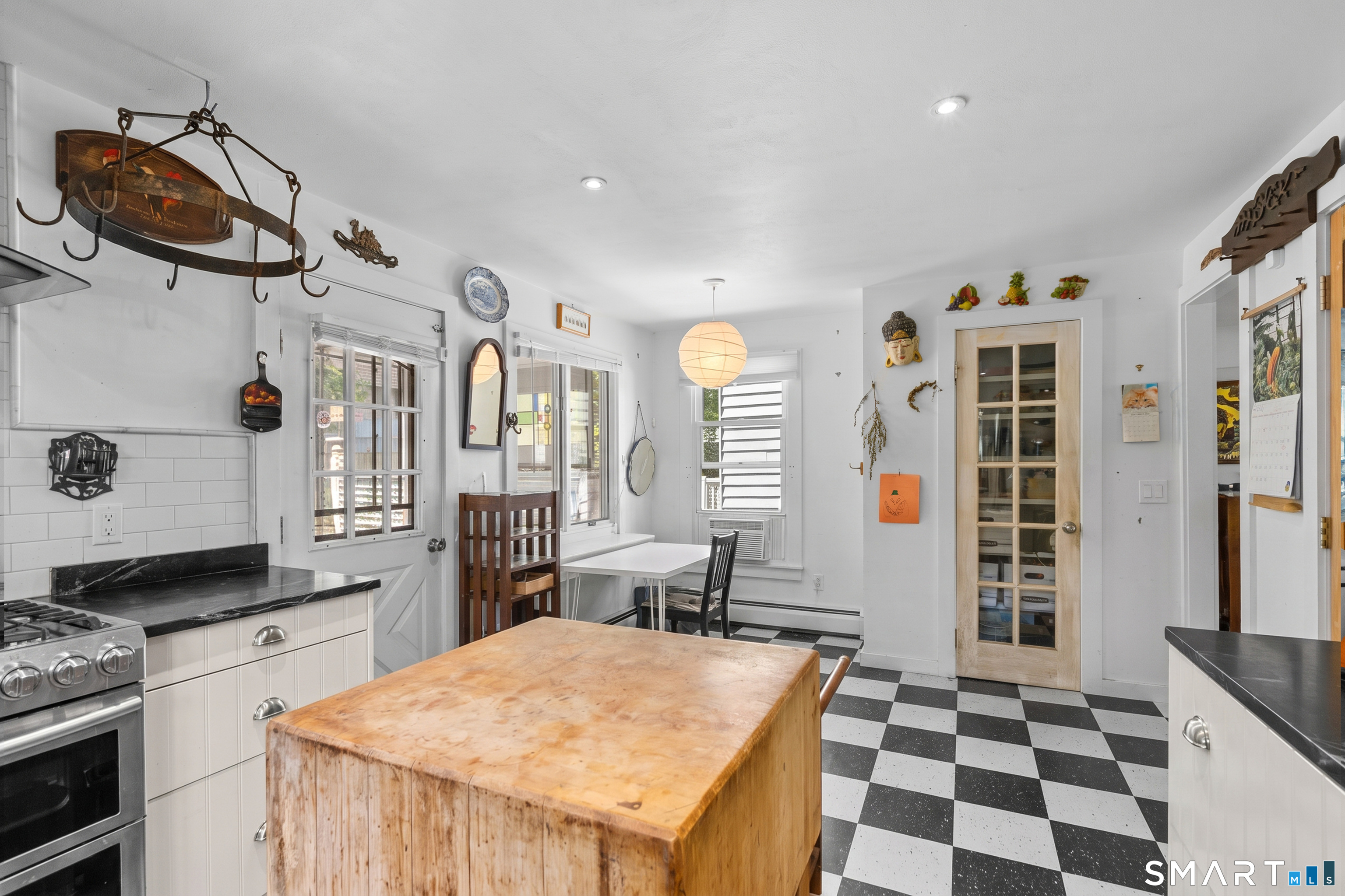 15 Walton Street Property Photo 9