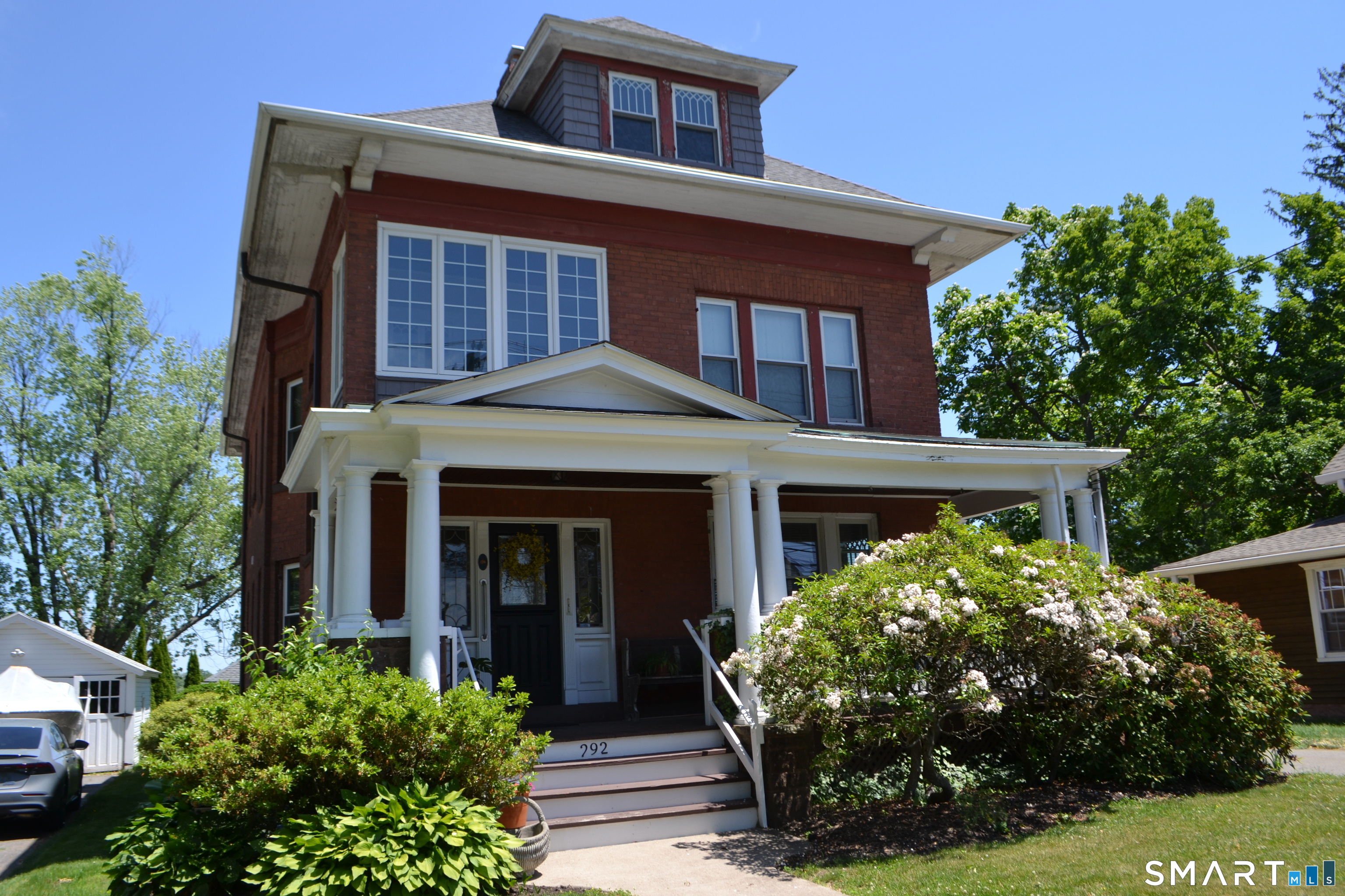 292 Hartford Avenue Property Photo 1