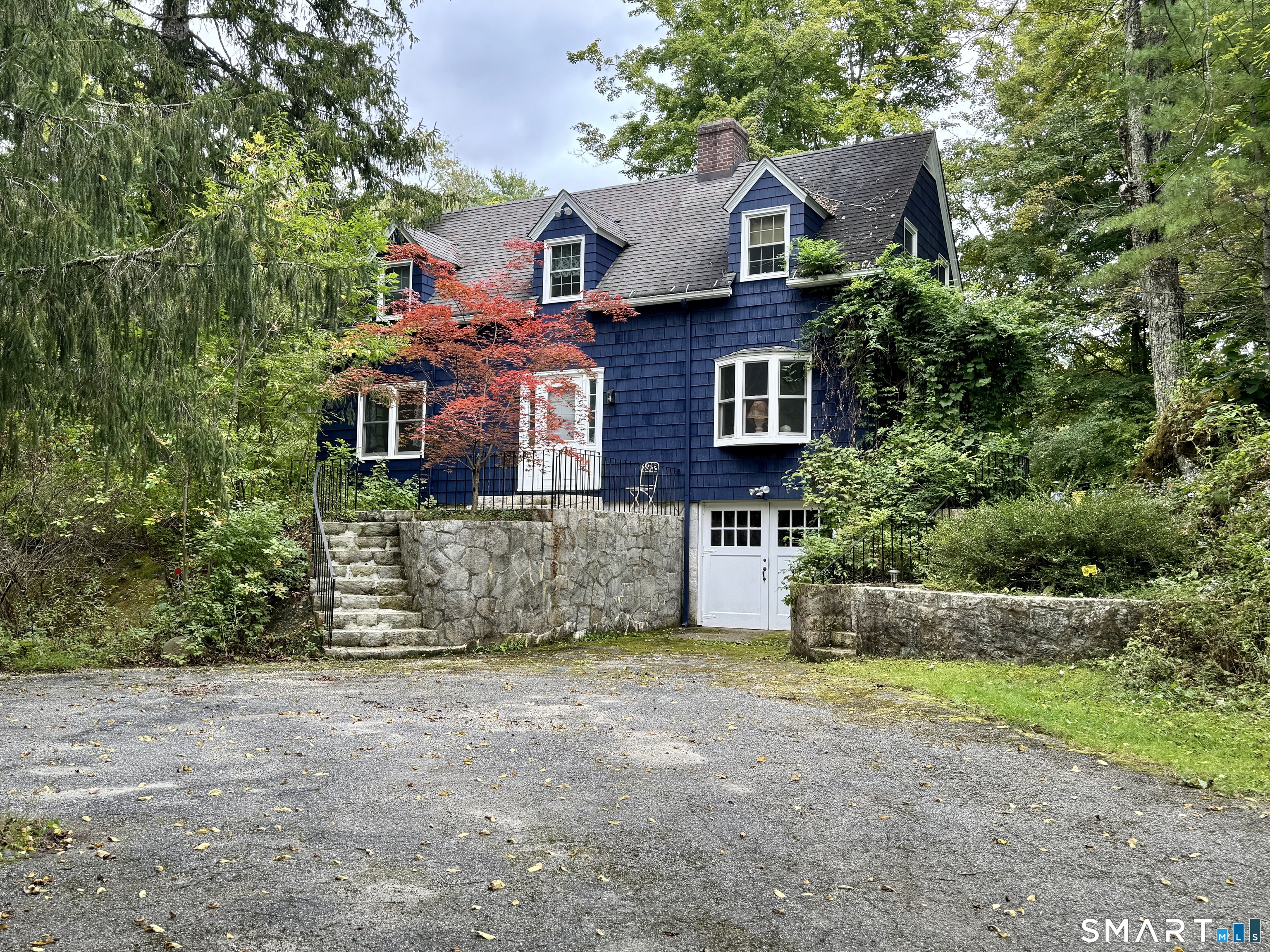 106 Farnum Road Property Photo 2
