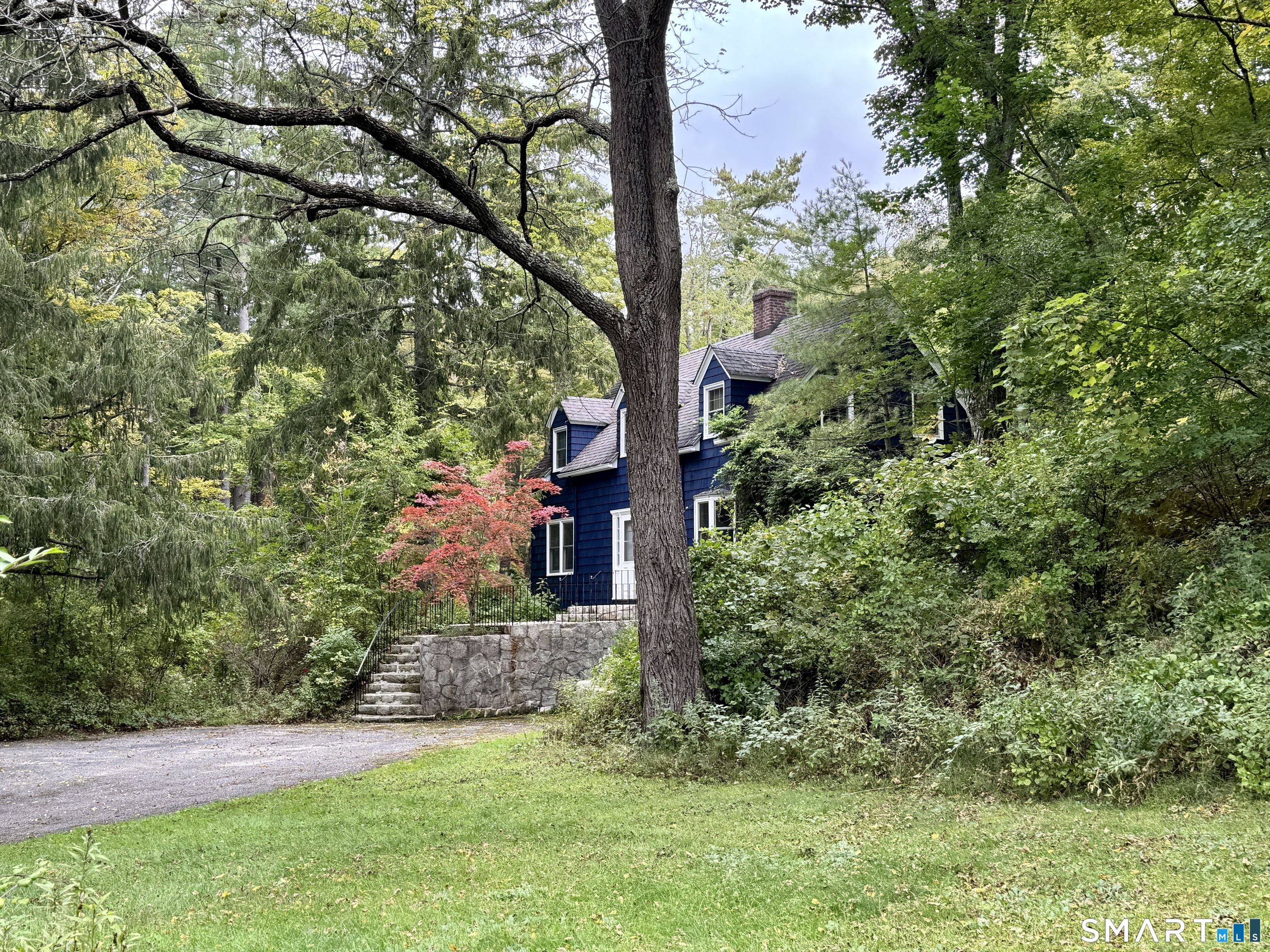 106 Farnum Road Property Photo 4