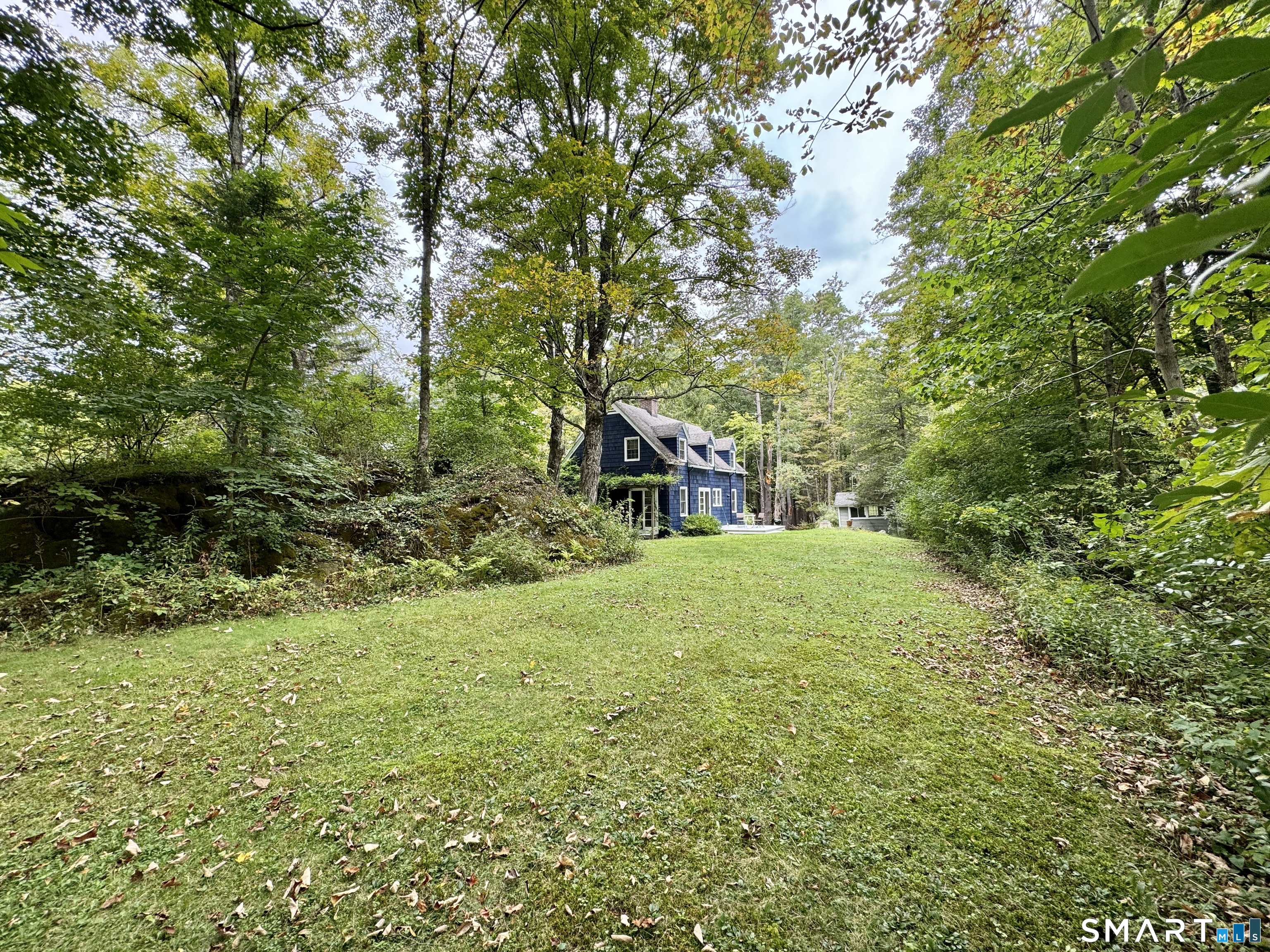 106 Farnum Road Property Photo 6