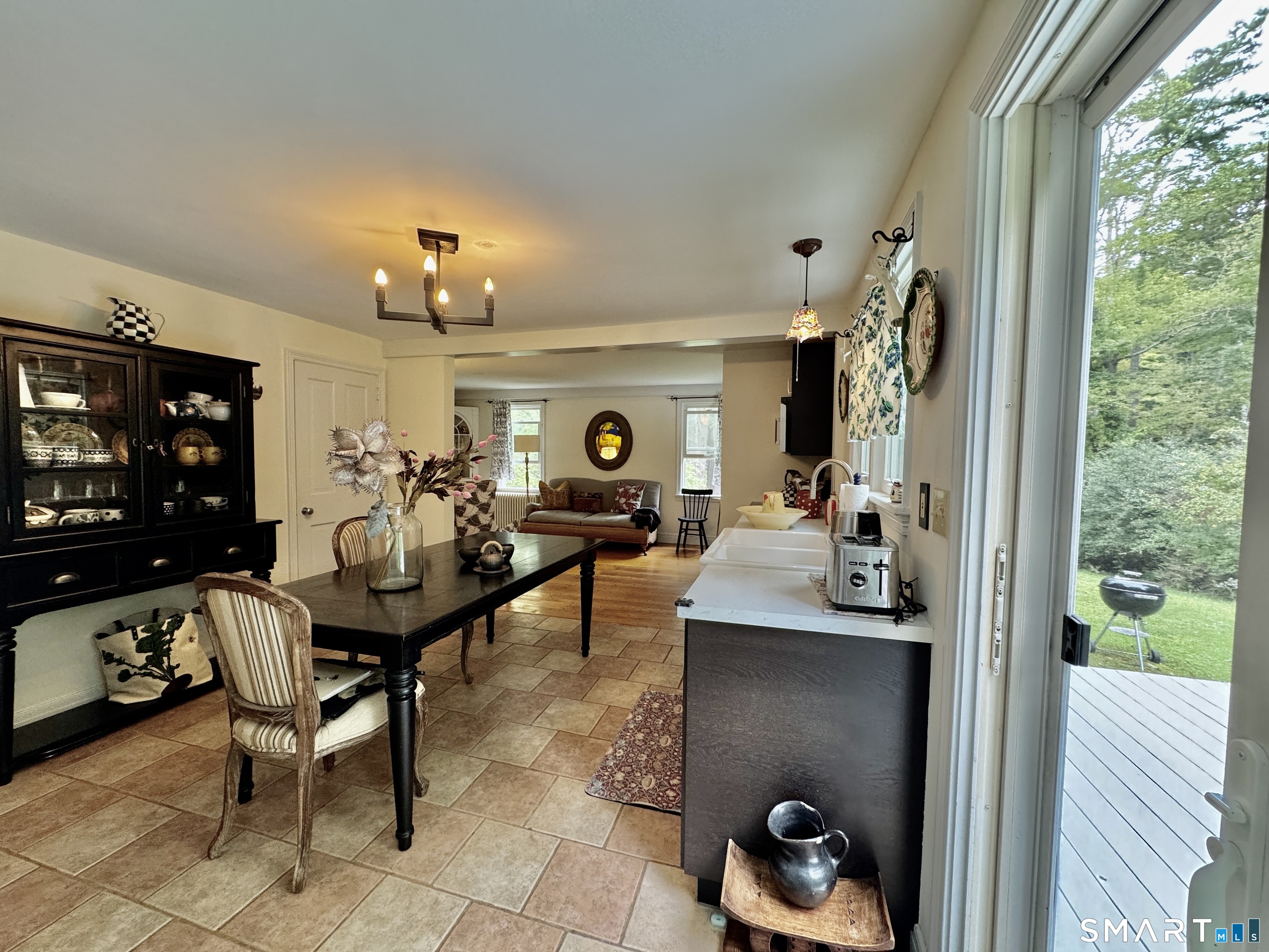 106 Farnum Road Property Photo 11