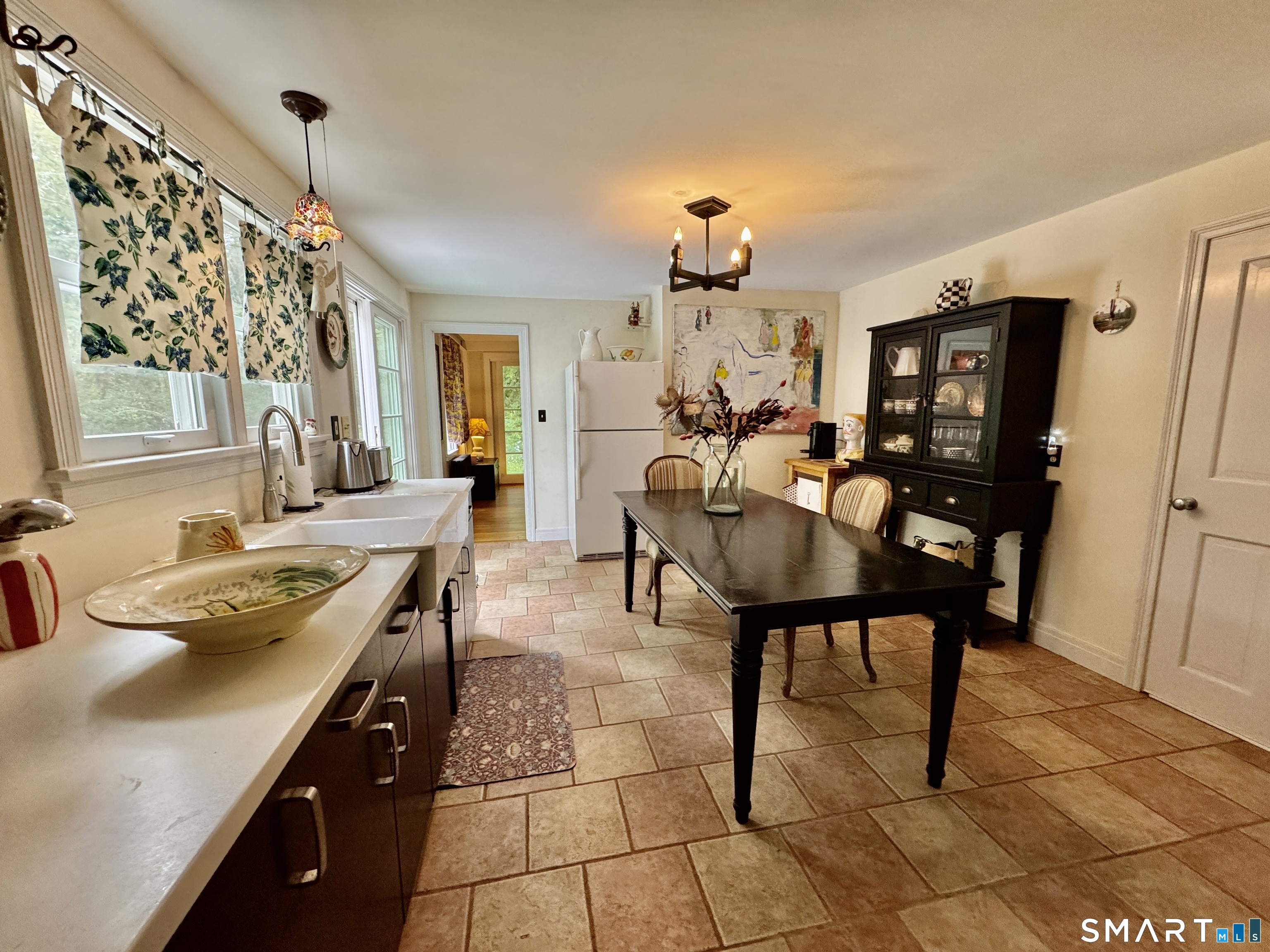 106 Farnum Road Property Photo 14