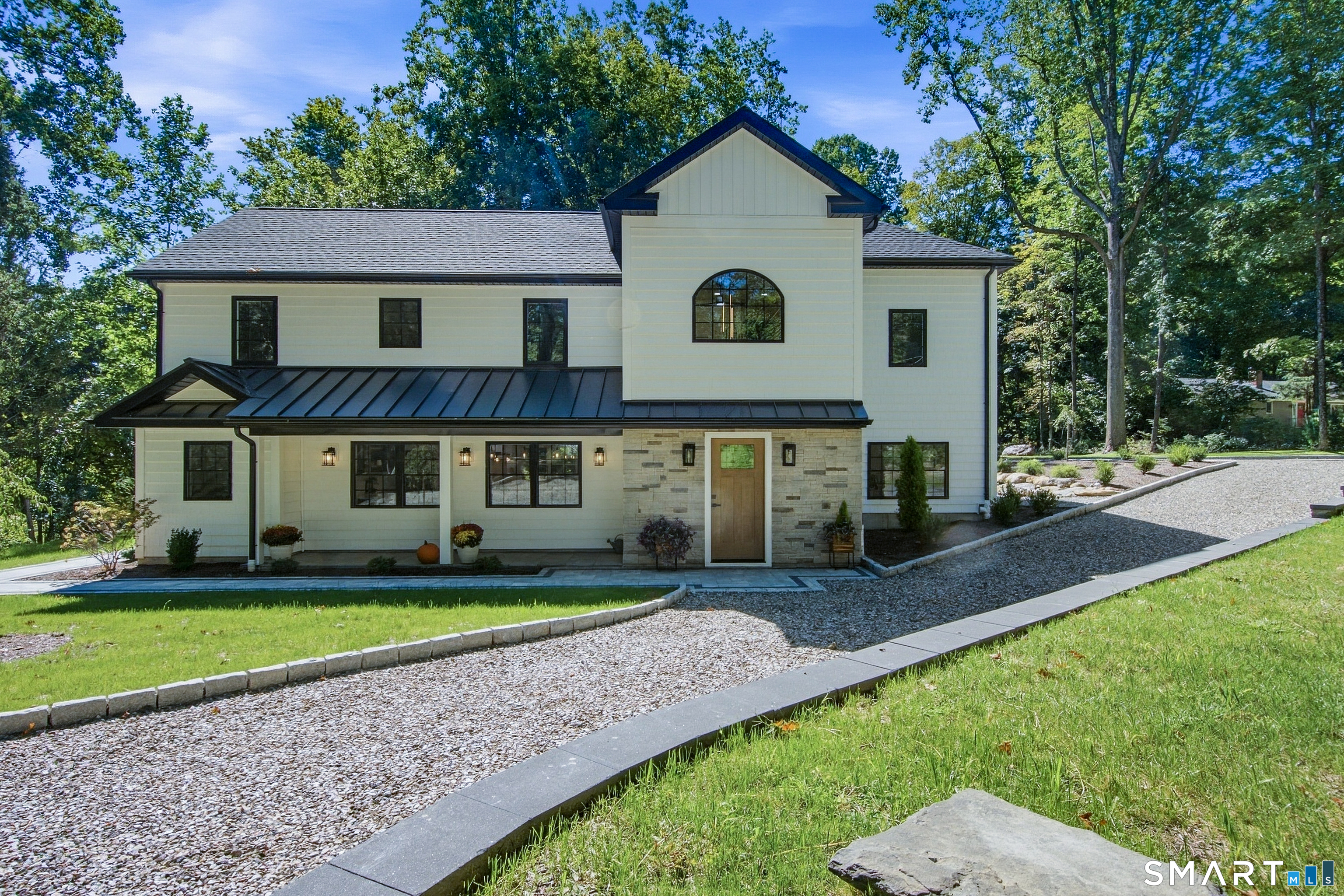 9 Bradley Lane Property Photo 1