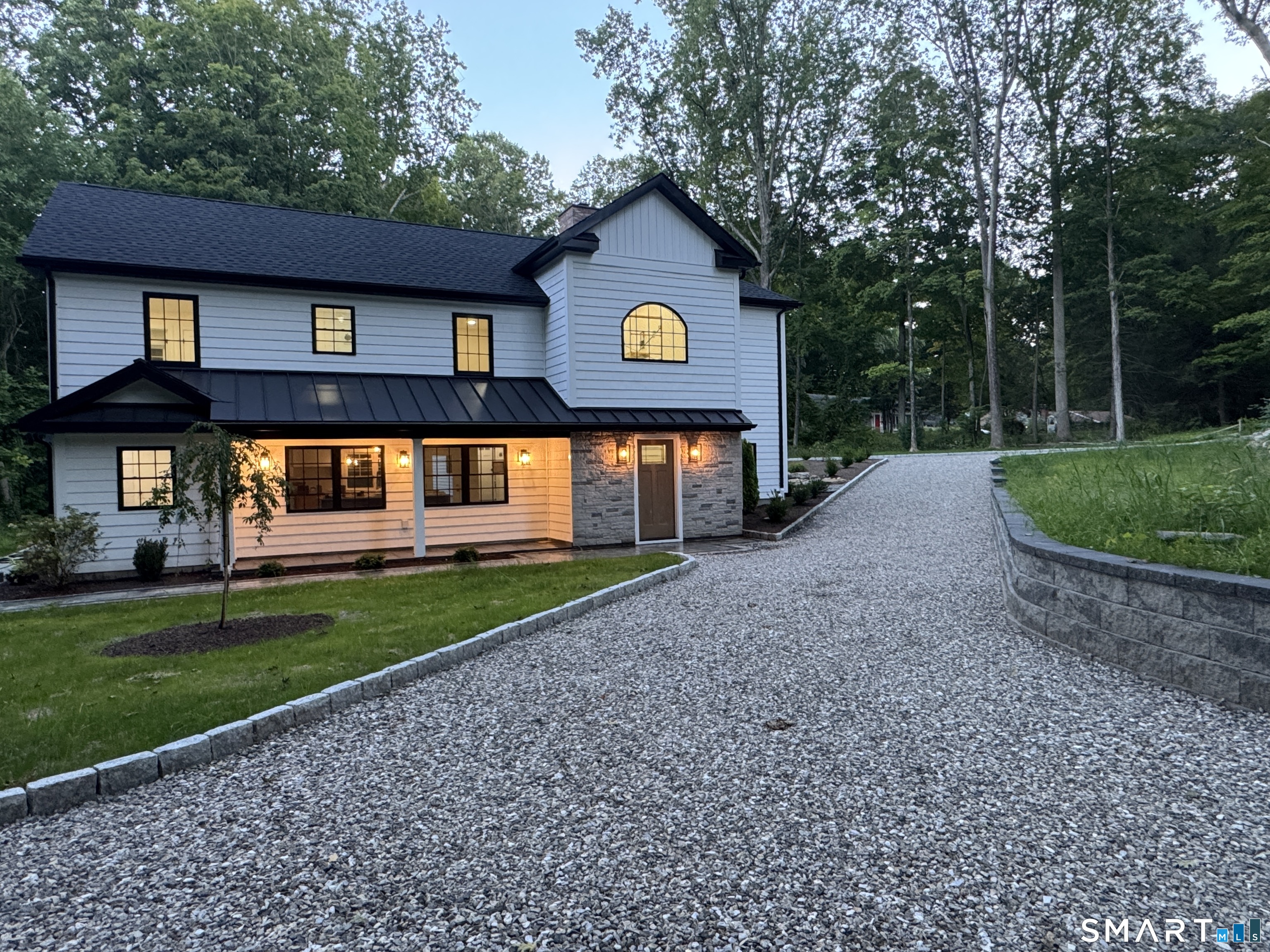 9 Bradley Lane Property Photo 2