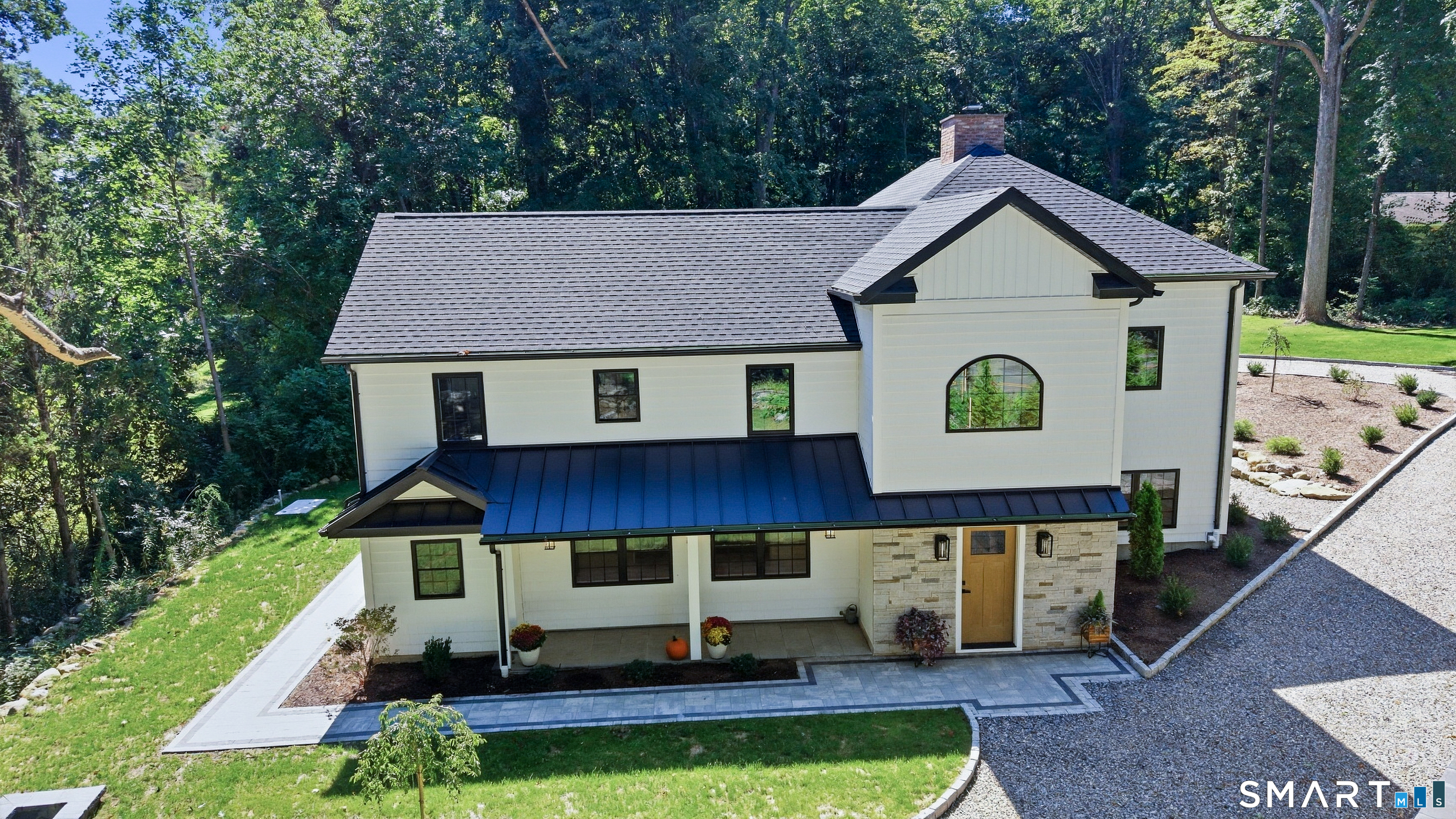 9 Bradley Lane Property Photo 6