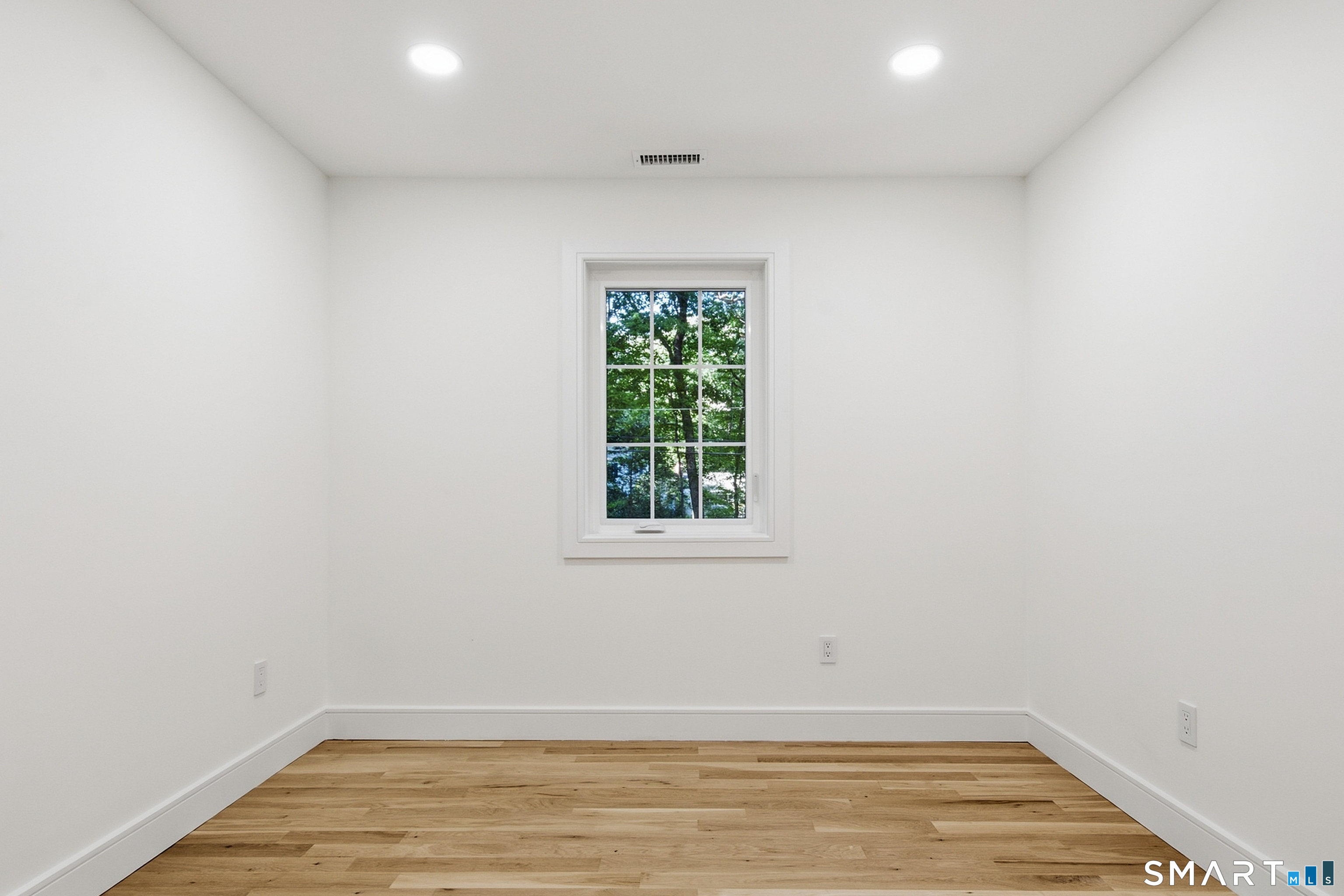 9 Bradley Lane Property Photo 26