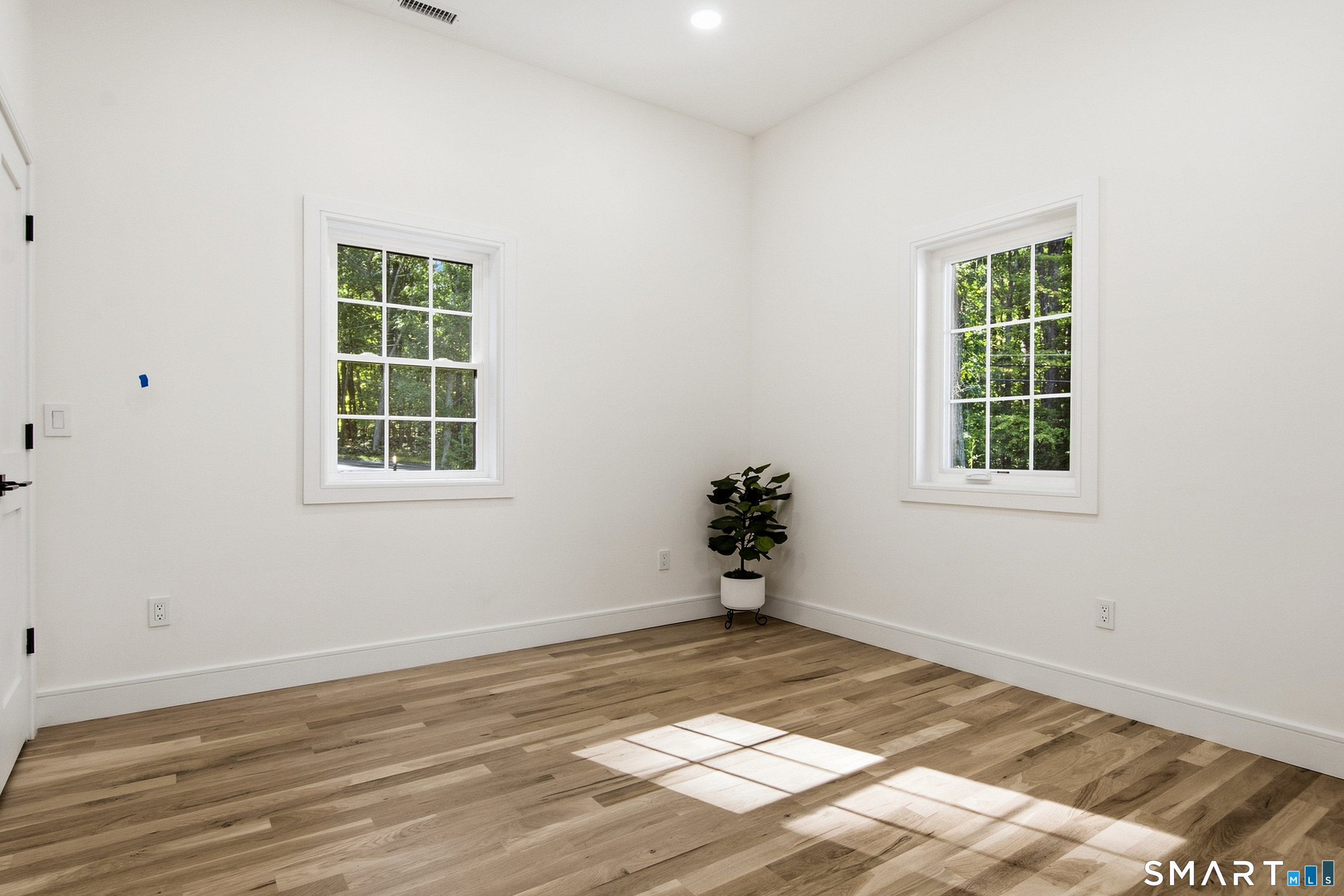 9 Bradley Lane Property Photo 31