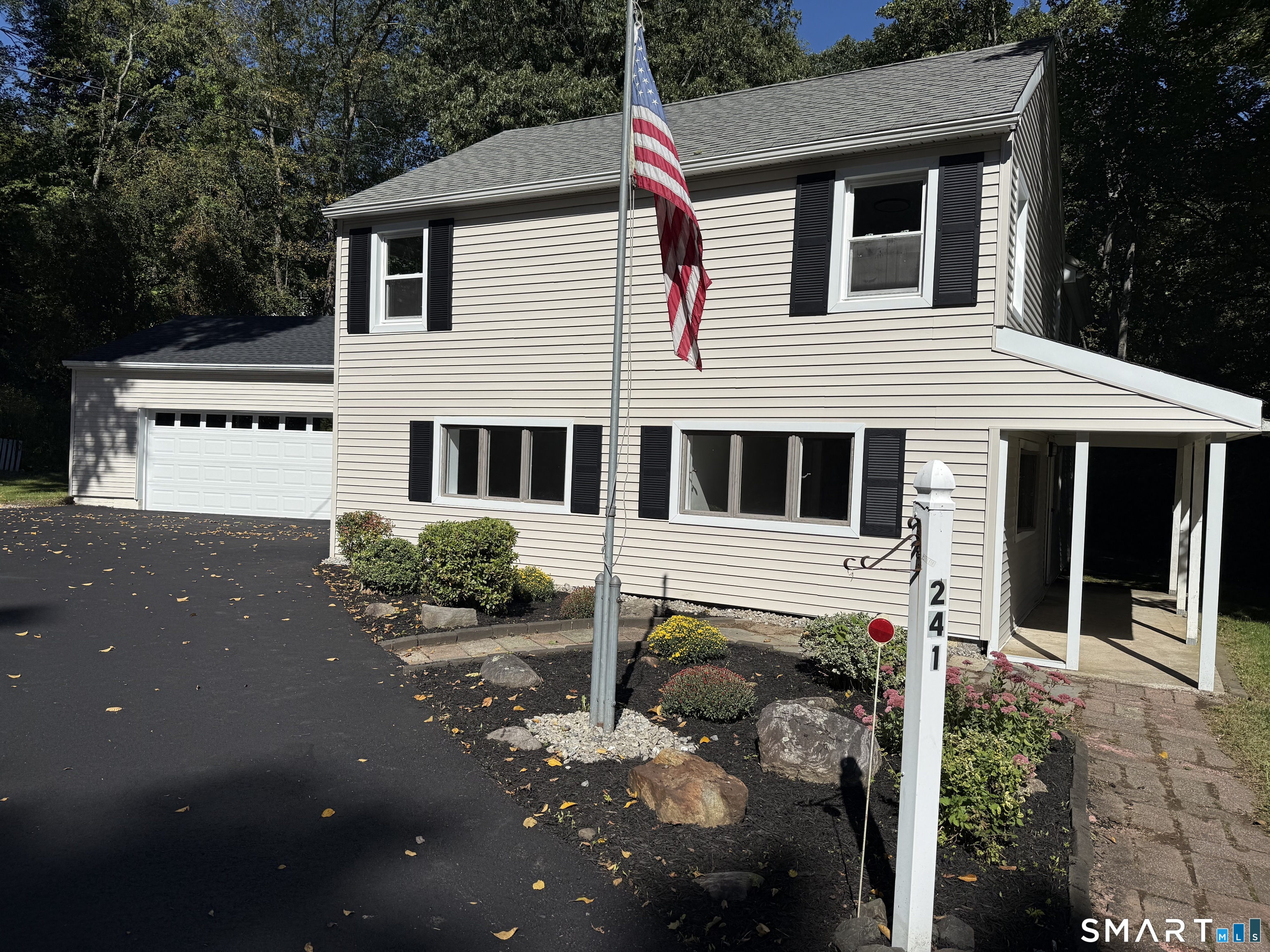 241 Lewis Street Property Photo 1