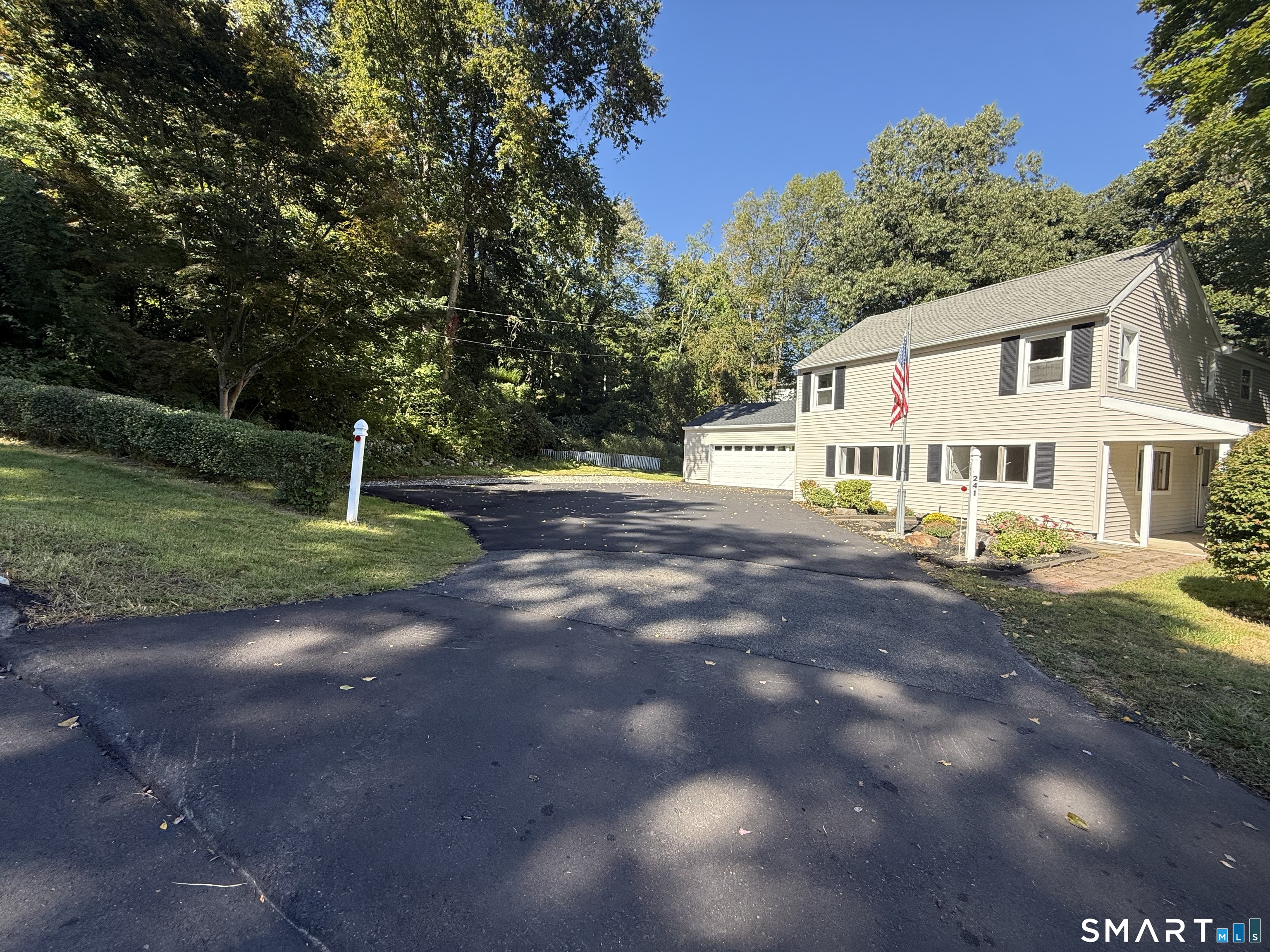 241 Lewis Street Property Photo 2
