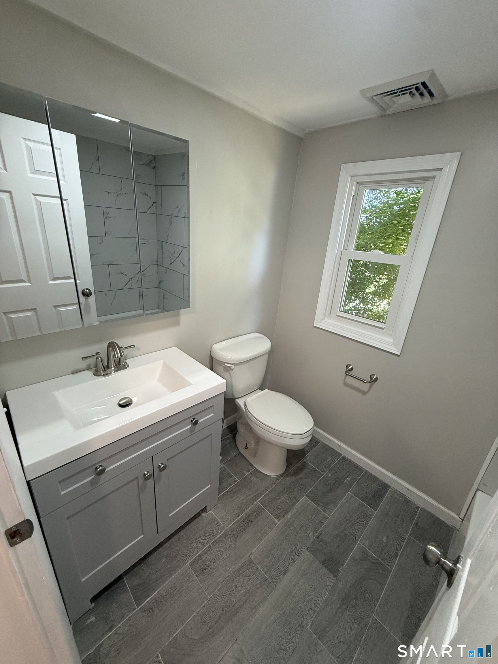241 Lewis Street Property Photo 22