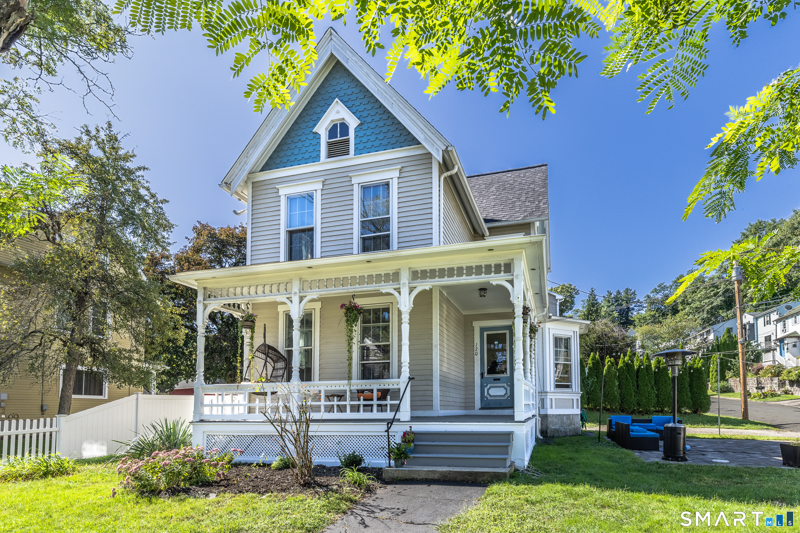 120 Howe Avenue Property Photo 1