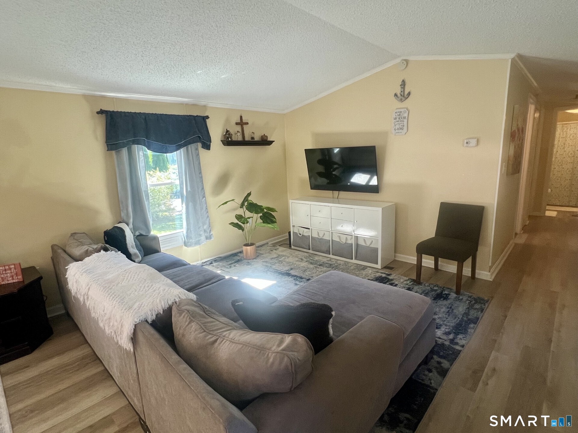 78 Circle Drive Property Photo 4
