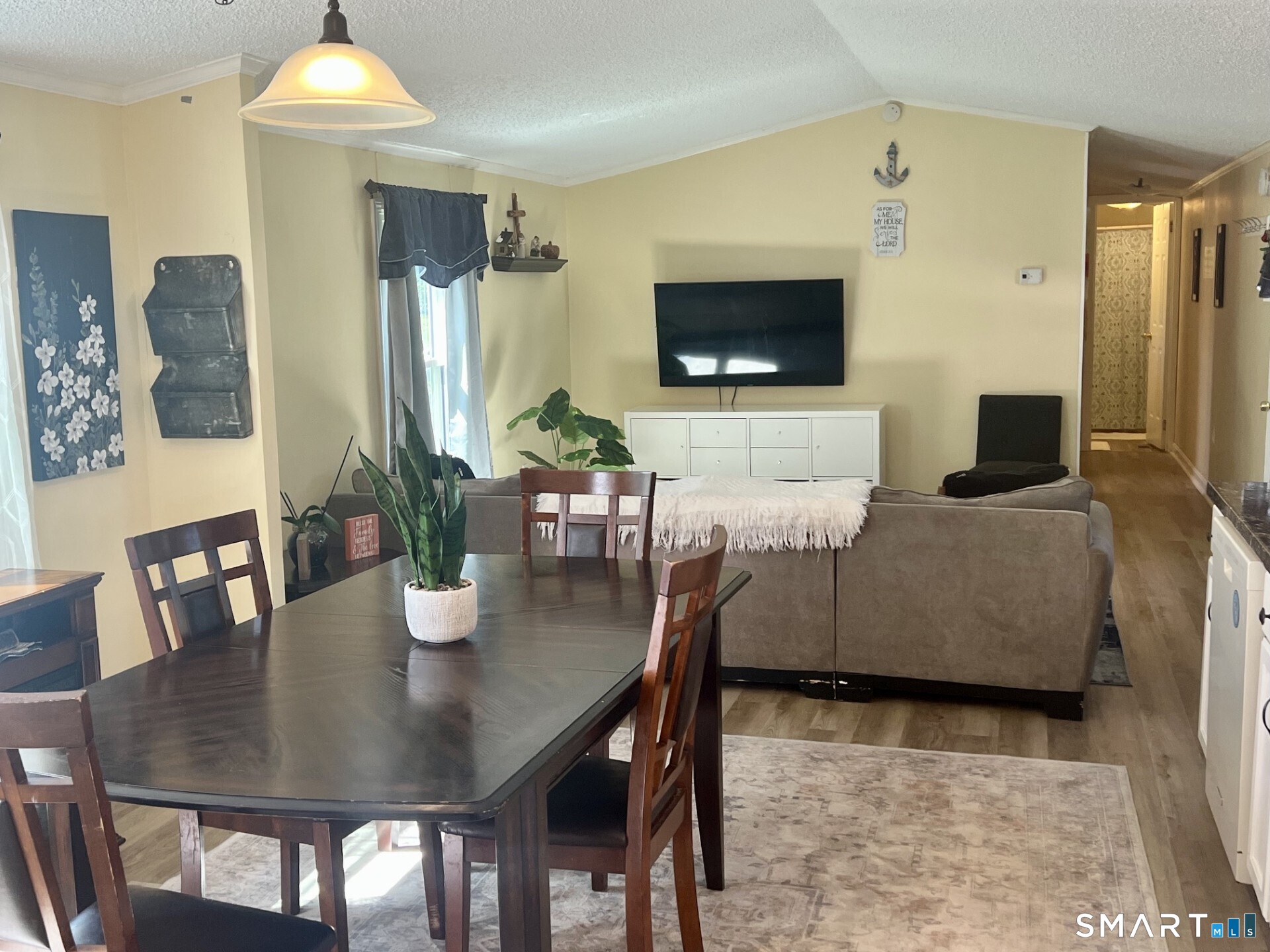 78 Circle Drive Property Photo 8