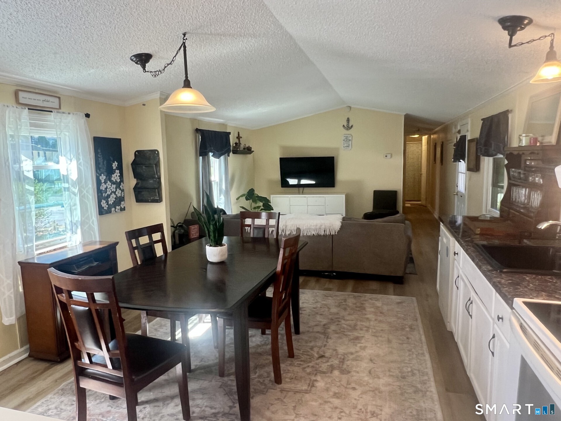 78 Circle Drive Property Photo 9