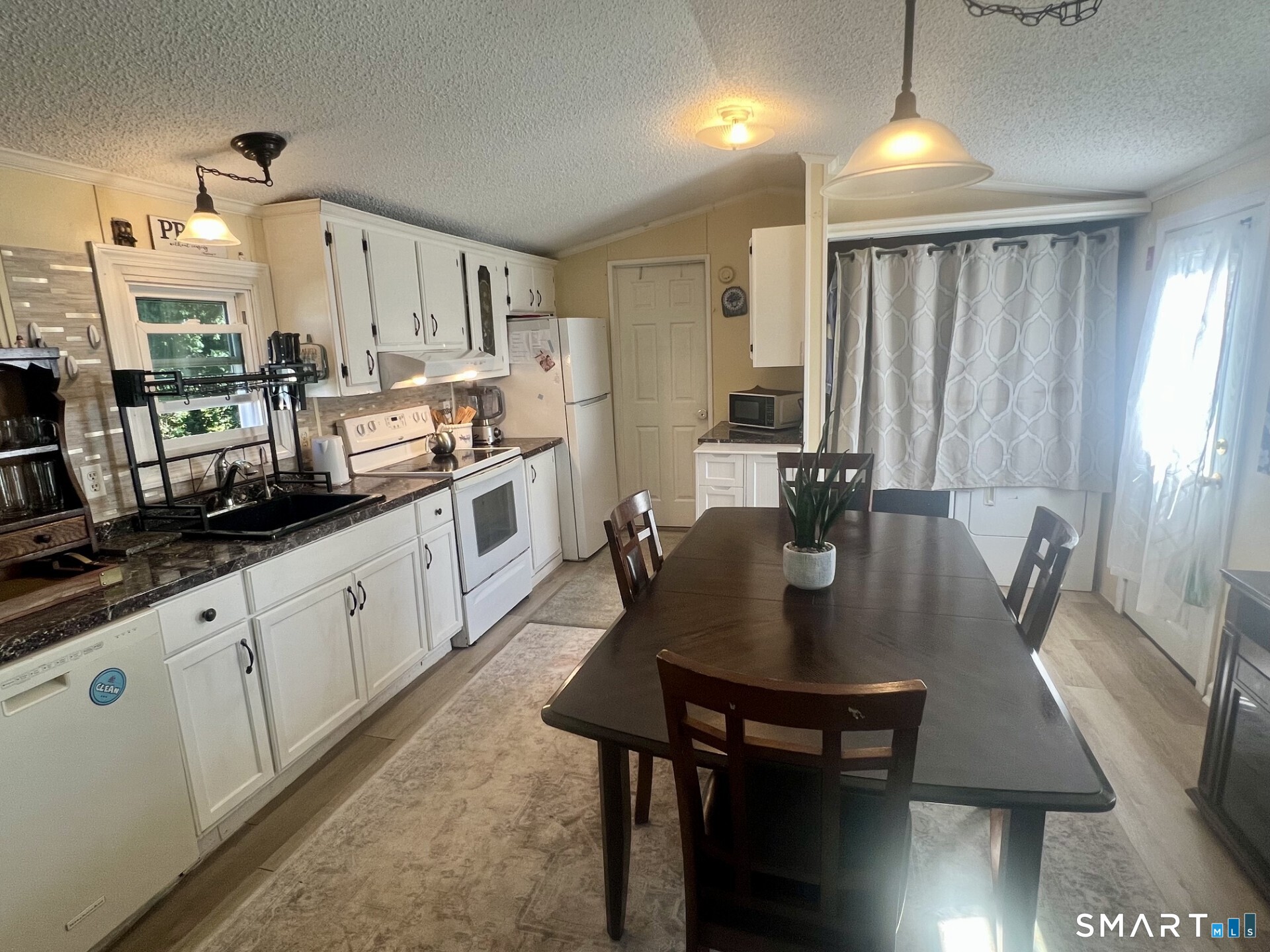 78 Circle Drive Property Photo 10