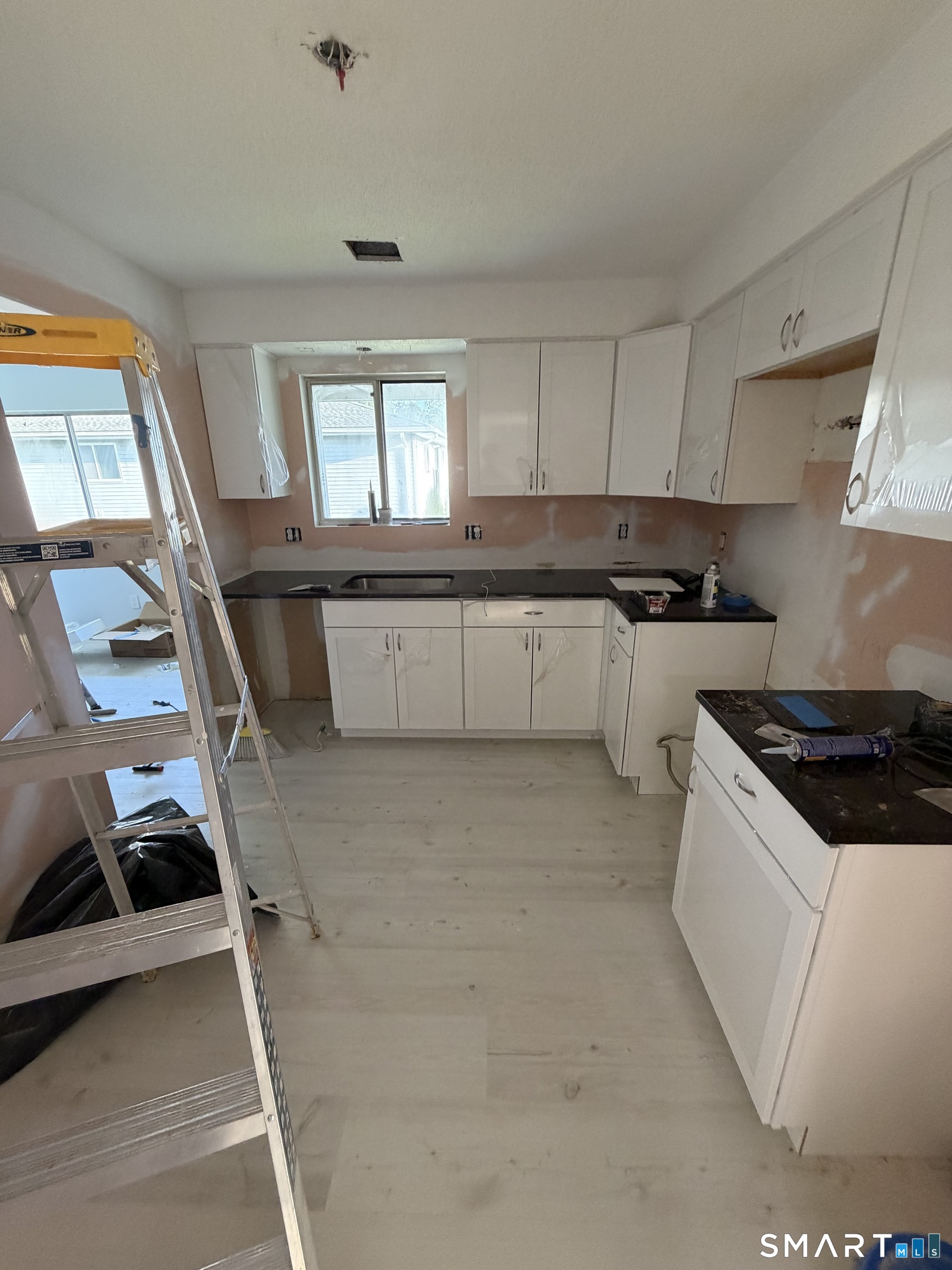 140 Thompson 31b Street Property Photo 2