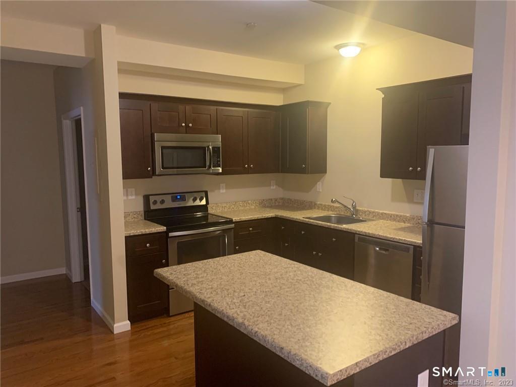 76 Liberty 204 Street Property Photo 2