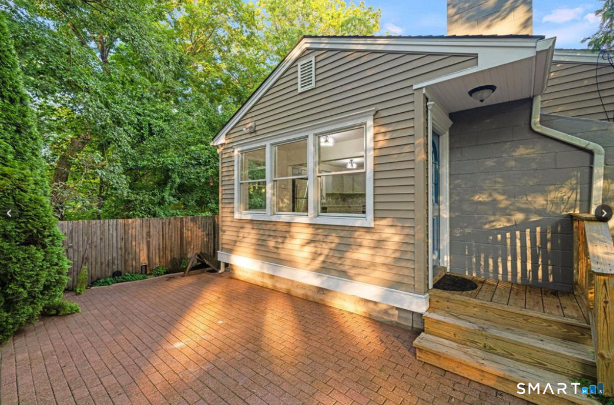 412 Main Street Property Photo 22