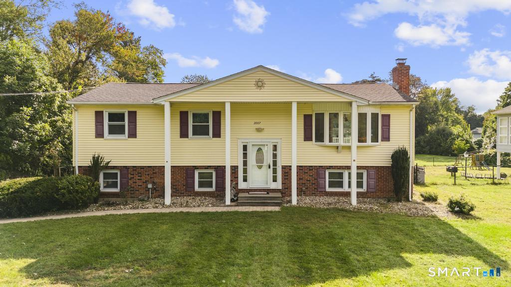 2007 Hartford Turnpike Property Photo 1