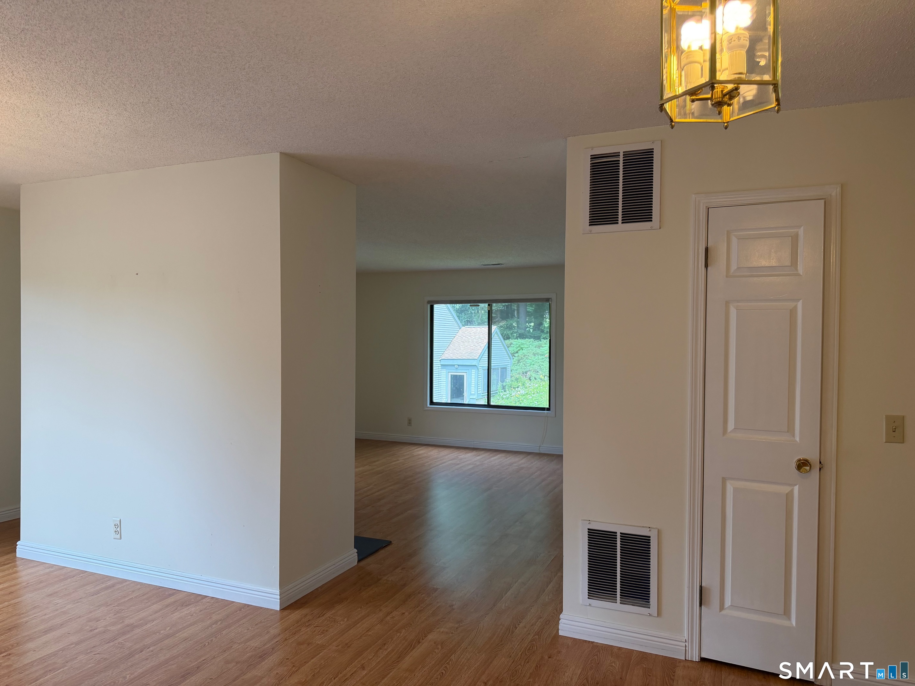 4 Sweetbriar 4 Lane Property Photo 6