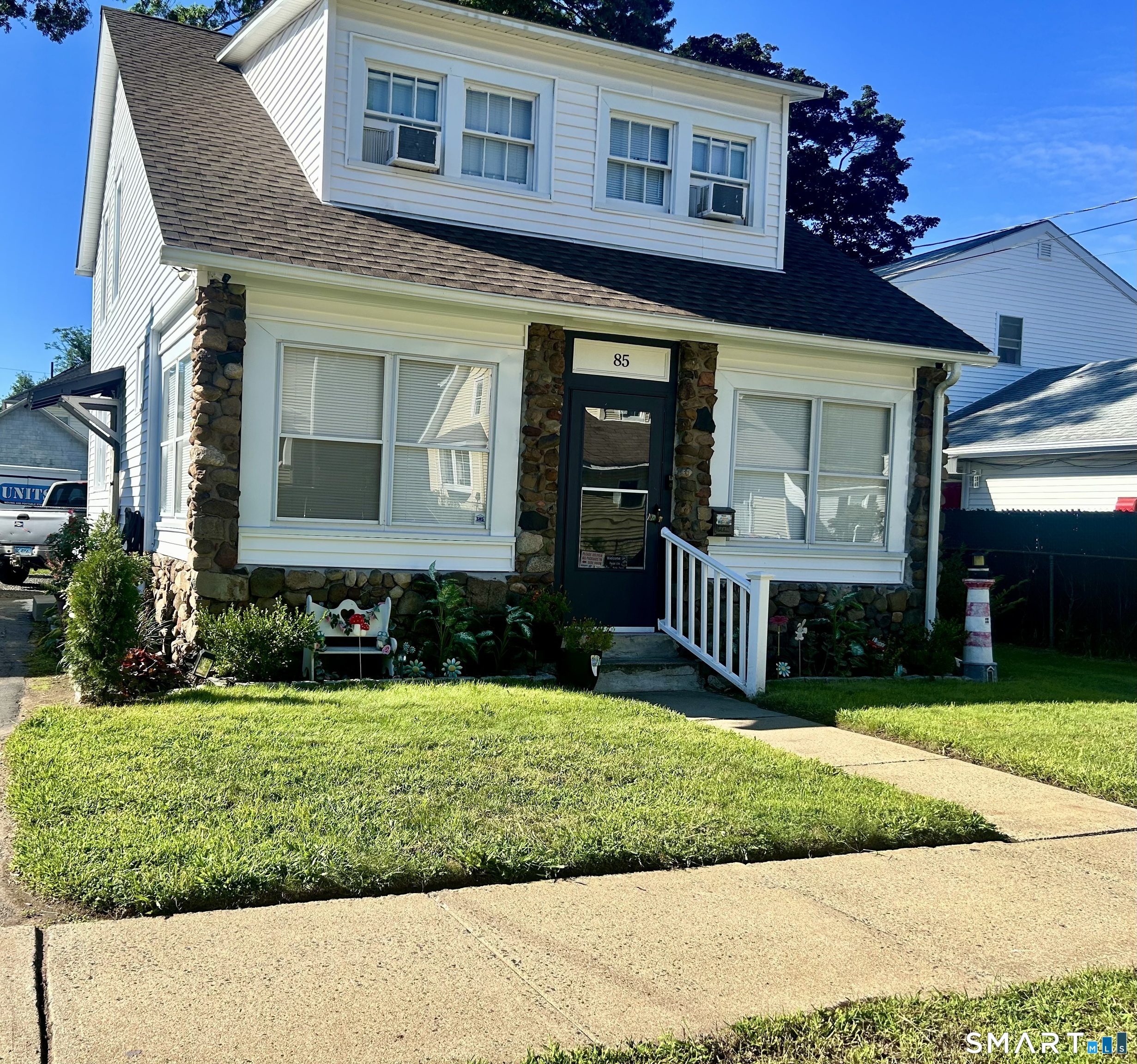 85 Brookline Avenue Property Photo 3