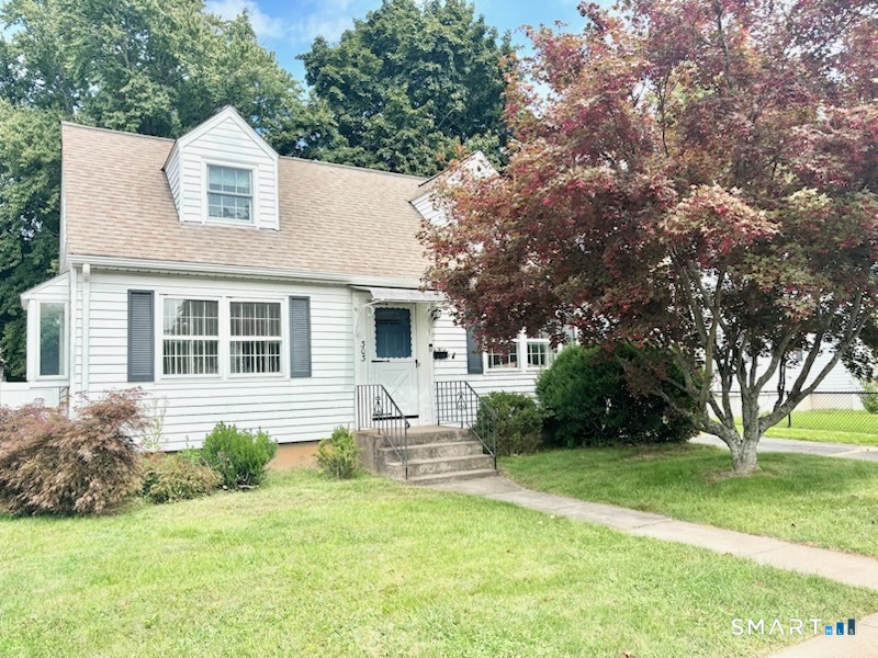 303 Cooper Hill Street Property Photo 1