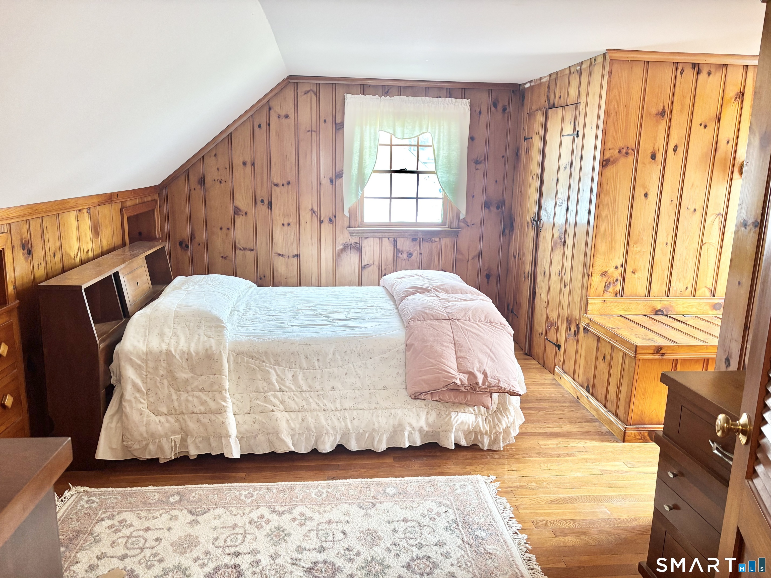 303 Cooper Hill Street Property Photo 10