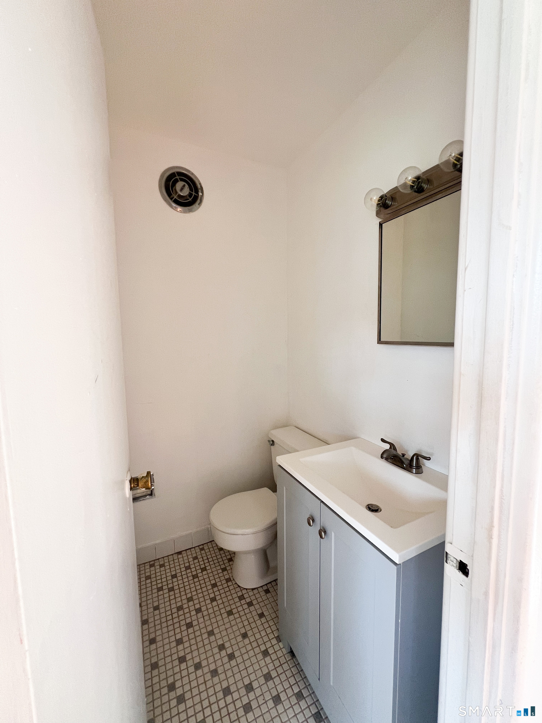 80 County 6h Street Property Photo 9