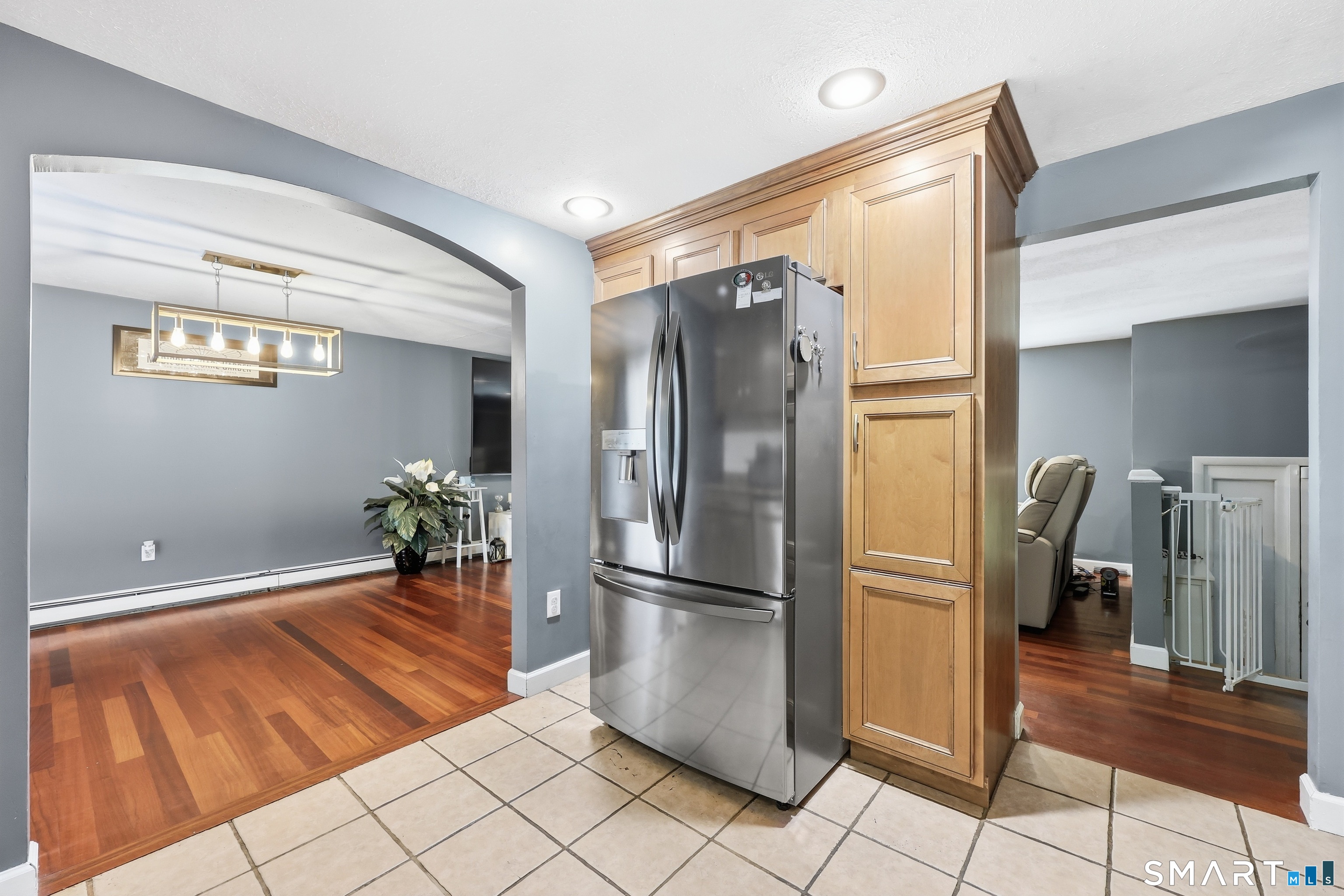 200 Hemlock Point Drive Property Photo 6