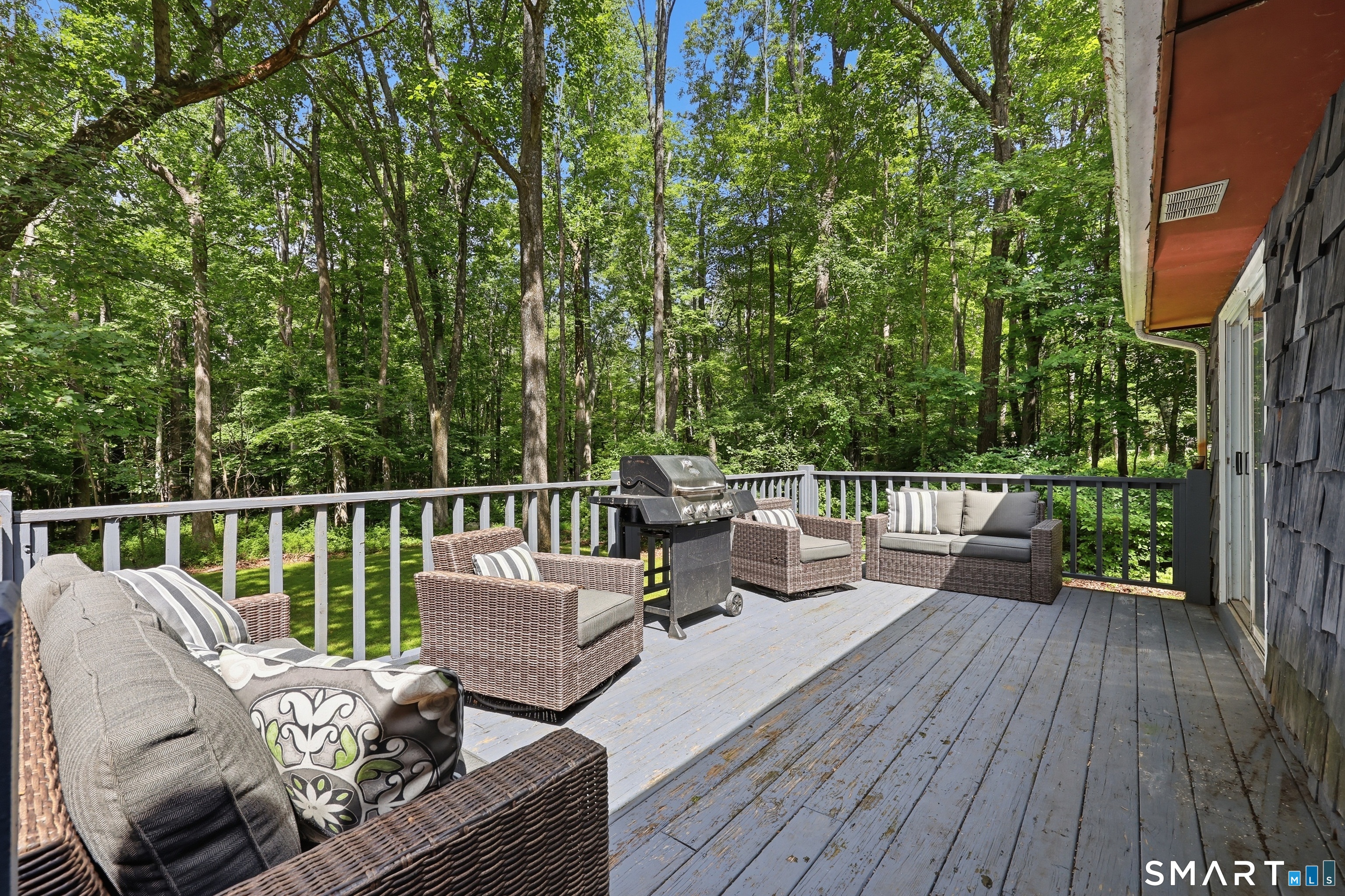 200 Hemlock Point Drive Property Photo 25
