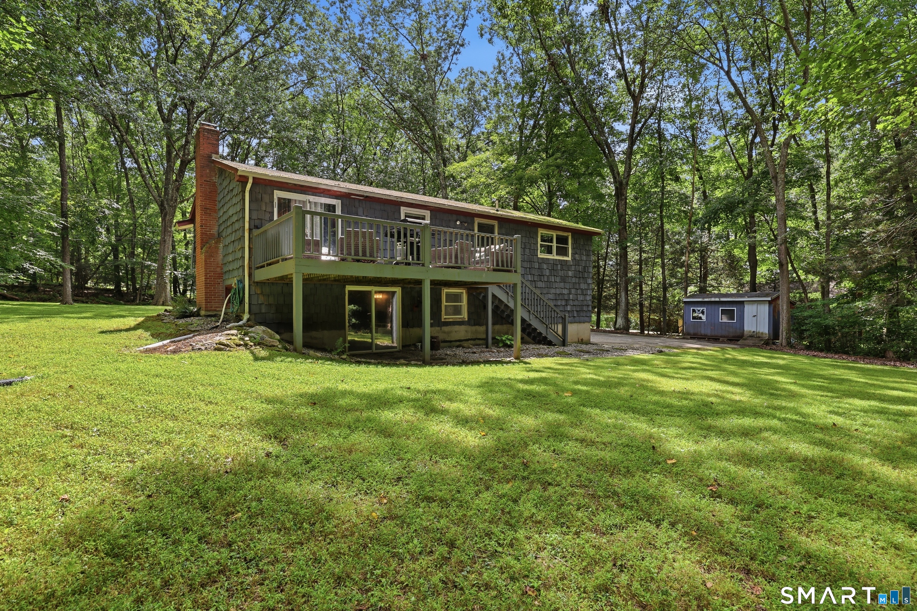 200 Hemlock Point Drive Property Photo 28