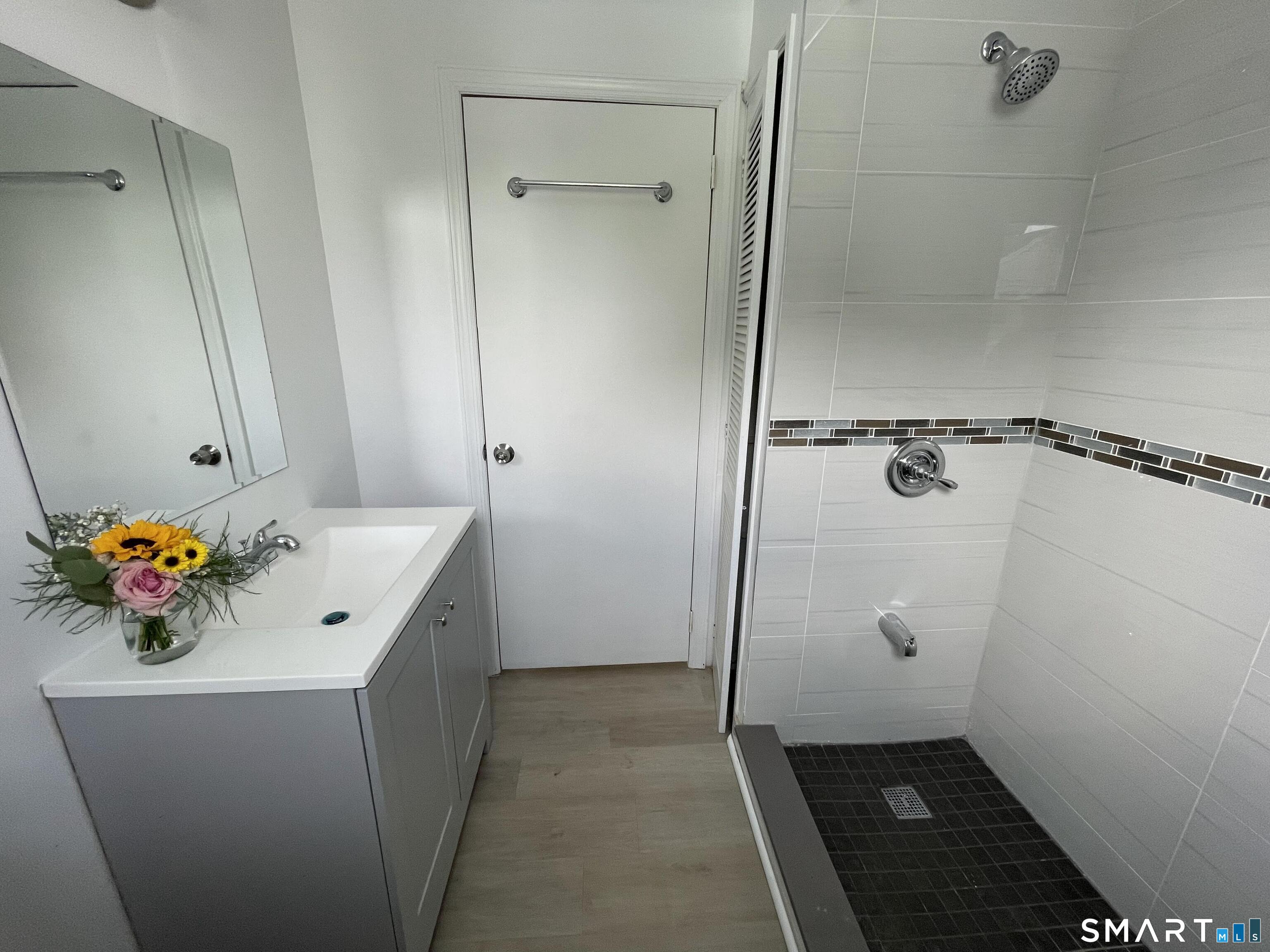 71 Alvord Lane Property Photo 7