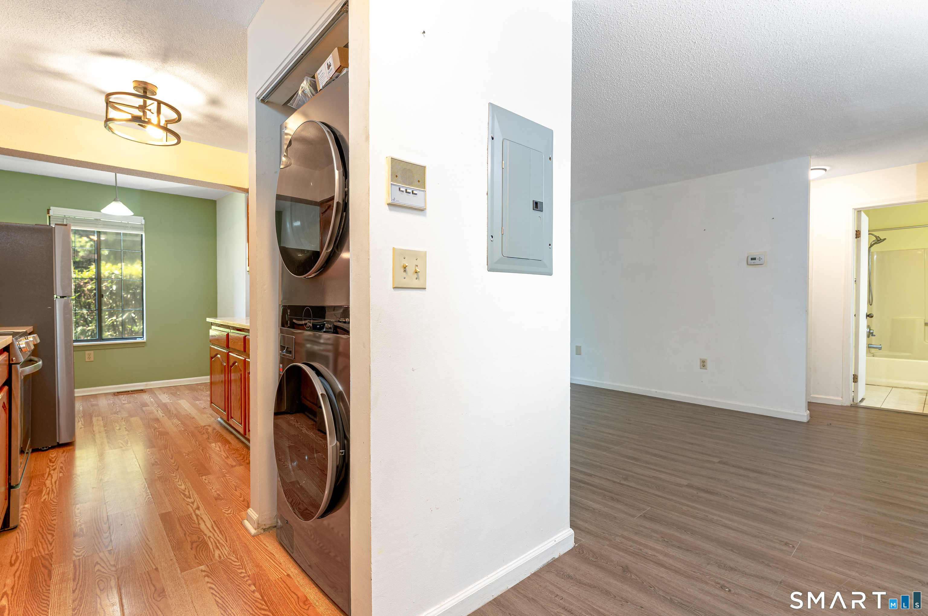 365 Mather 176 Street Property Photo 7