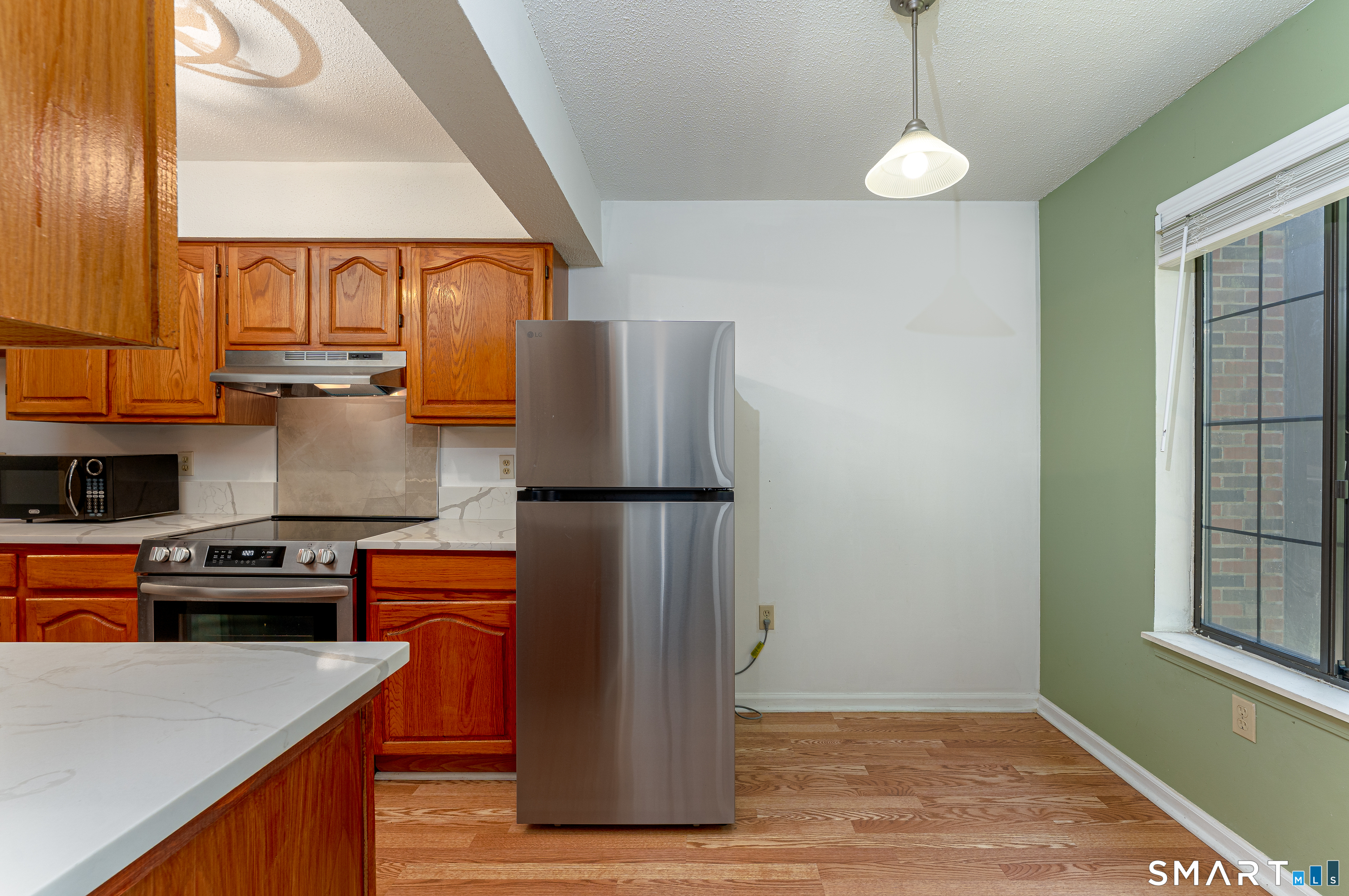 365 Mather 176 Street Property Photo 10